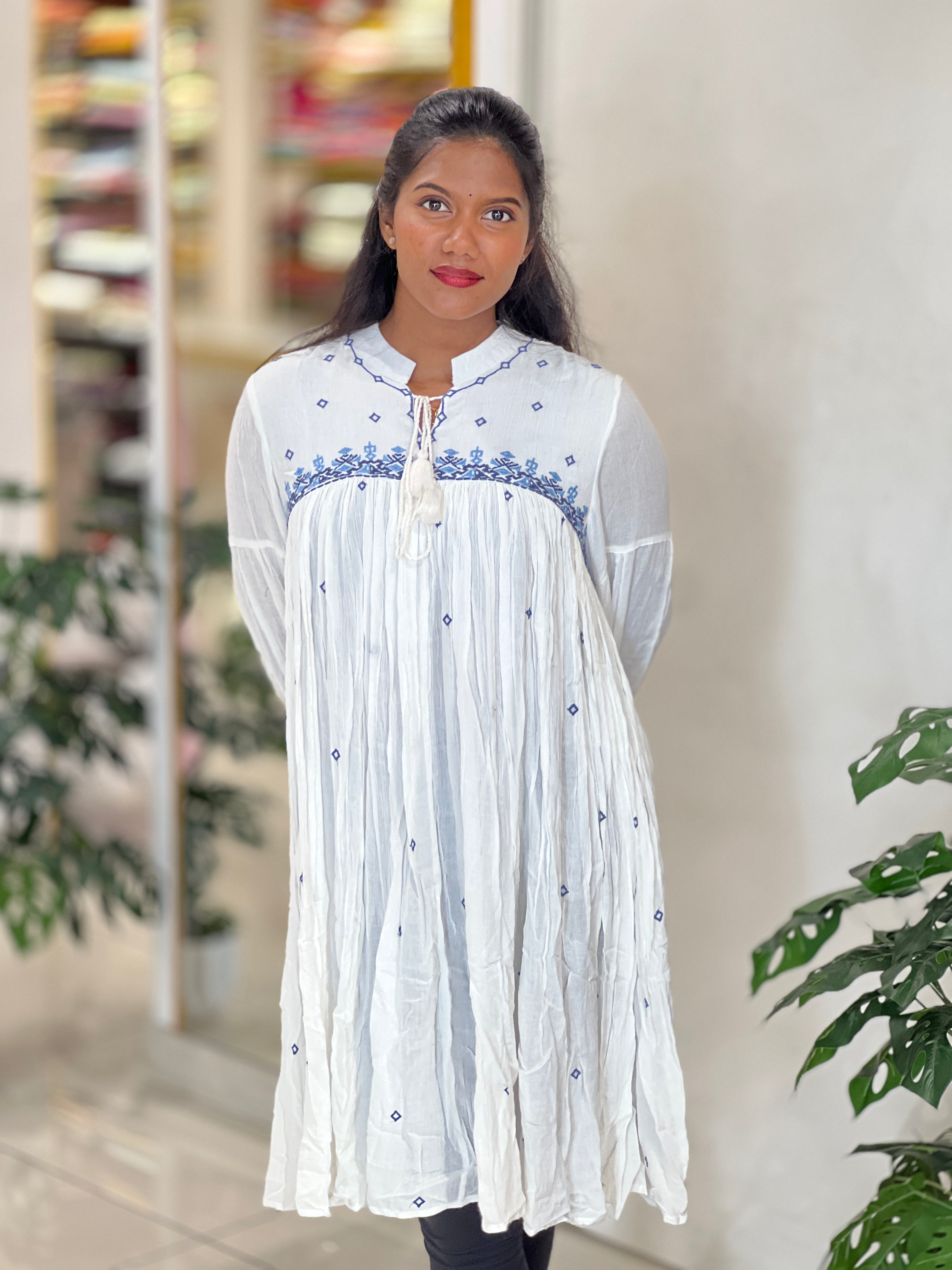 Embroidery Detailed Kora Cotton Kurta | AOR118