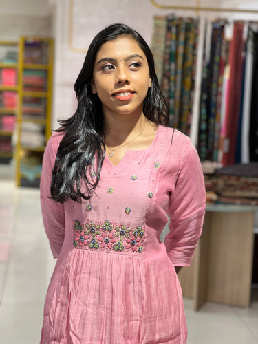 Hand Embroidery Detailed Chanderi Kurta Top & Bottom | EC103