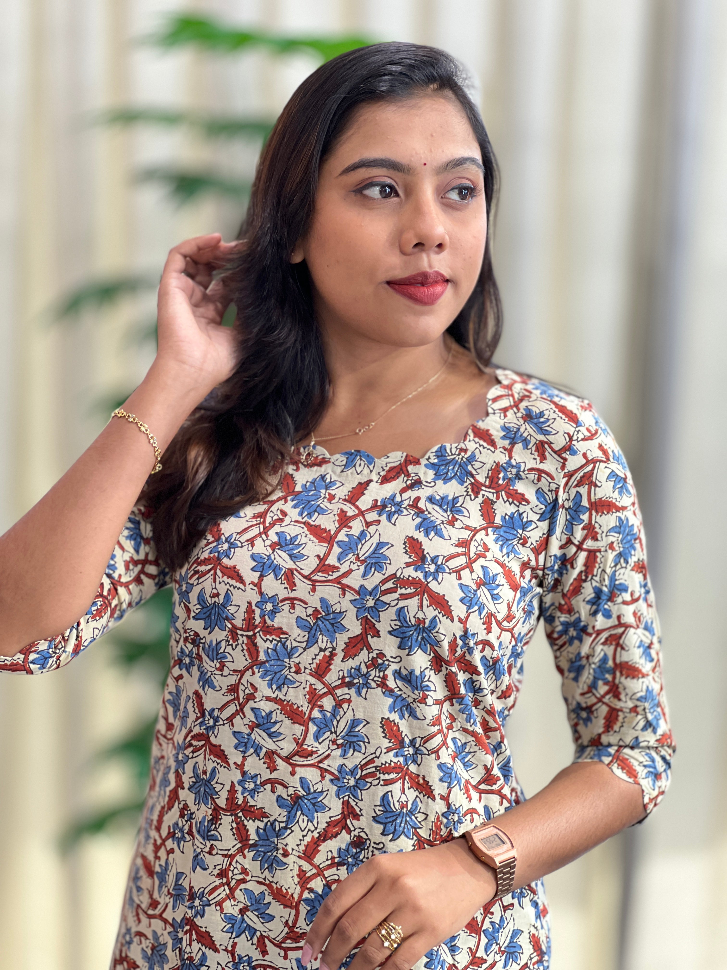 Floral Printed Cotton Kurta | DNT693