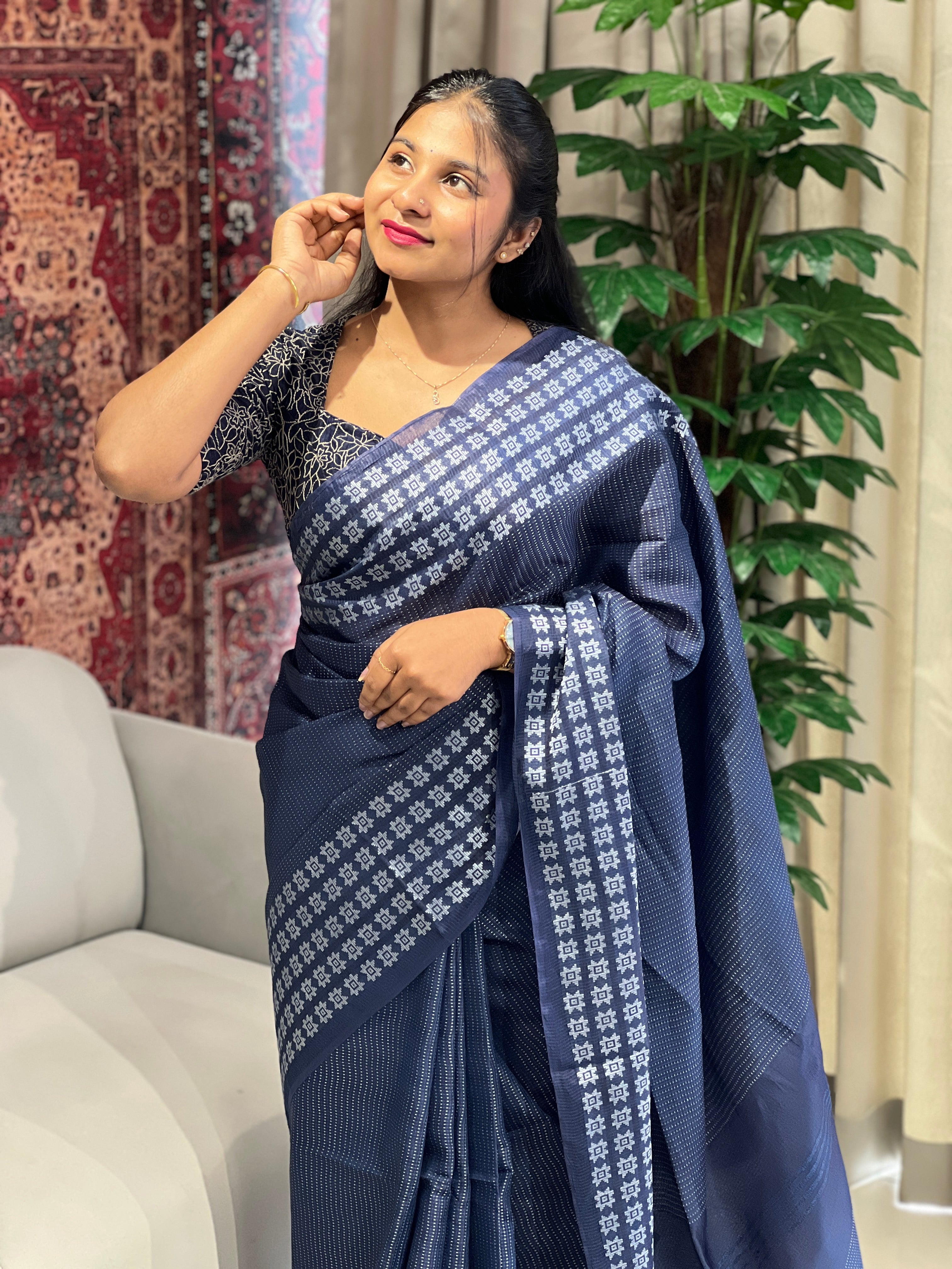 Thread Woven Floral Patterned Semi Tussar Saree | ACT1769