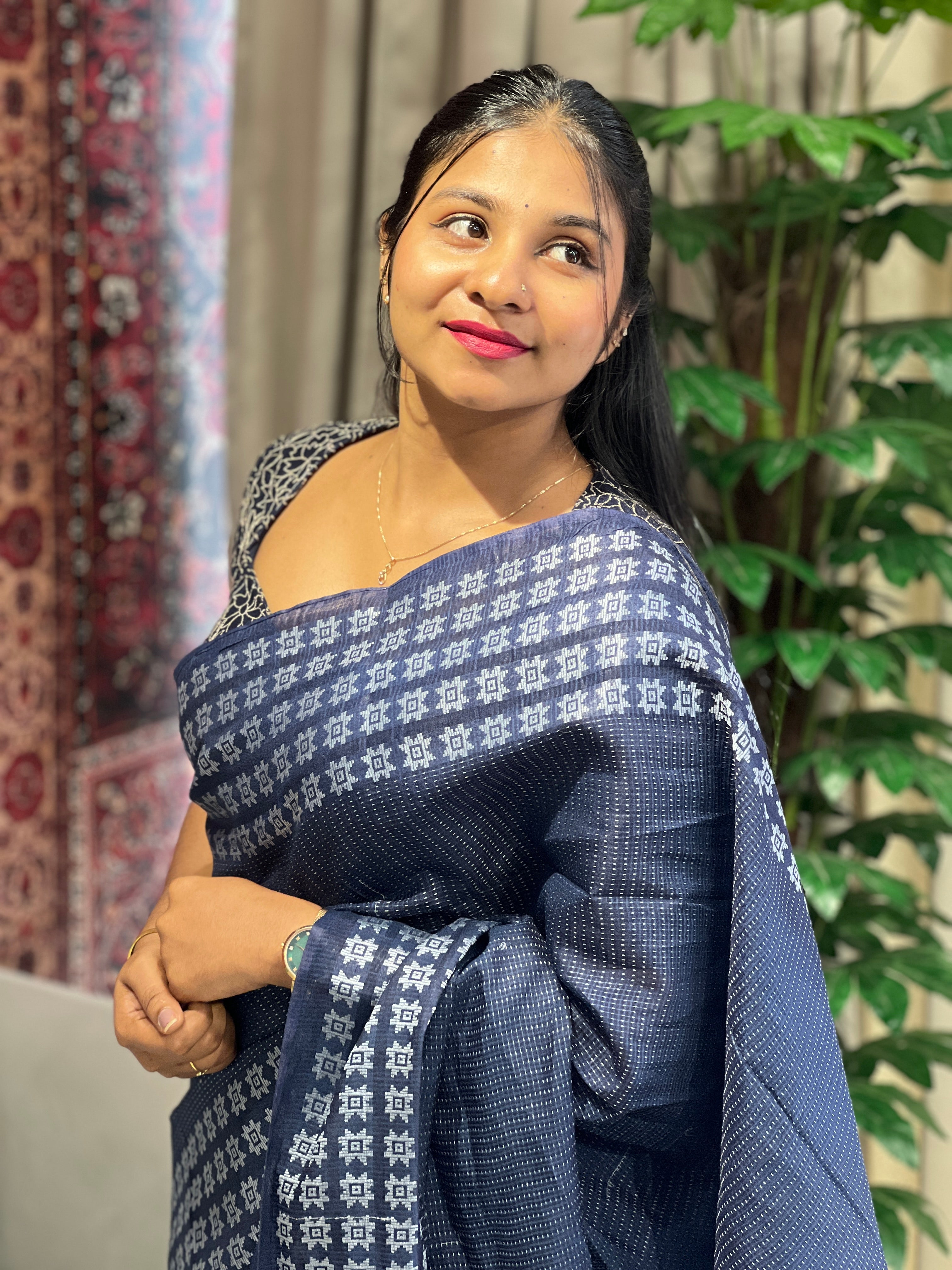 Thread Woven Floral Patterned Semi Tussar Saree | ACT1769