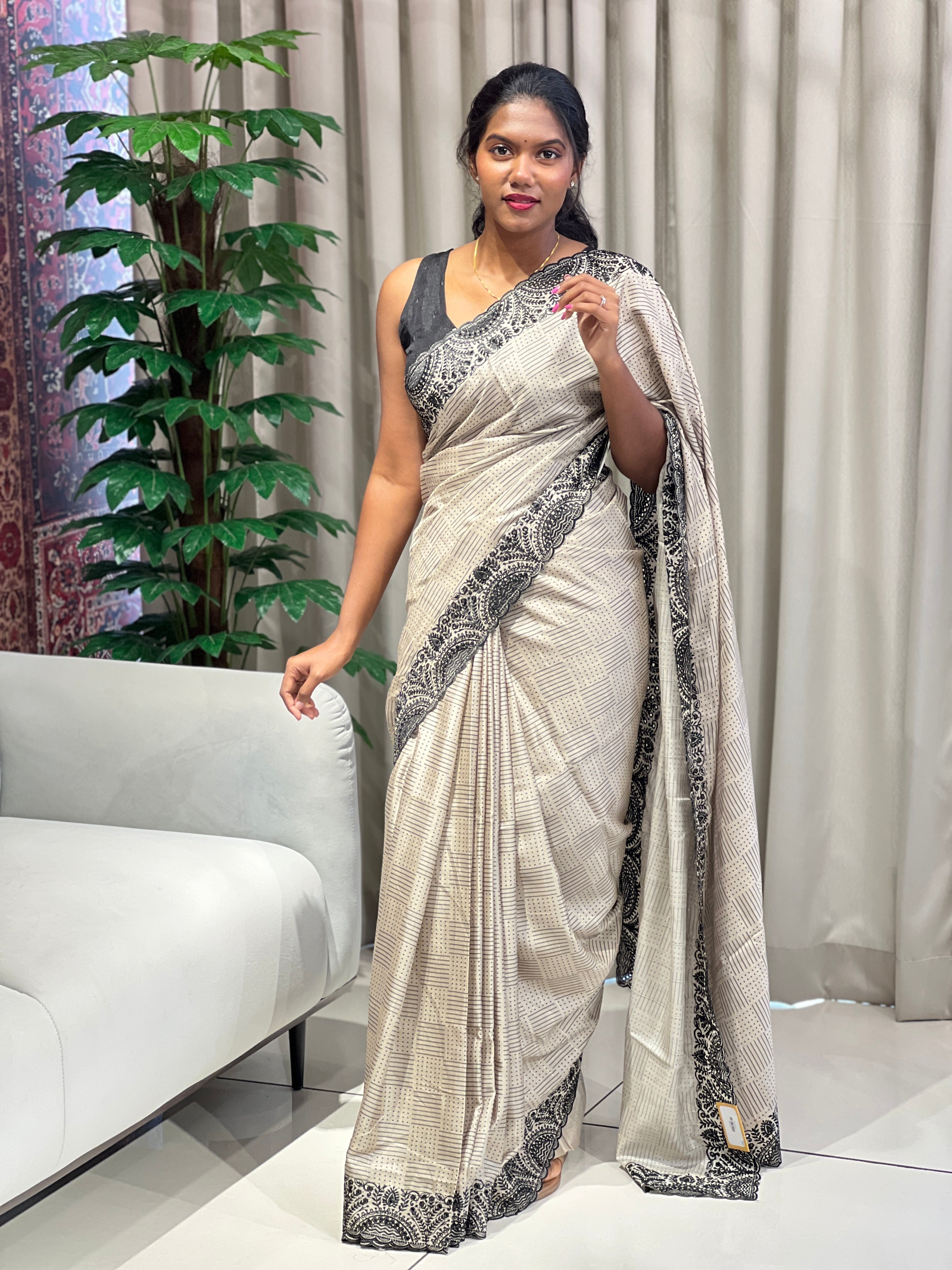 Geometric Printed Semi Tussar Saree | SSN445