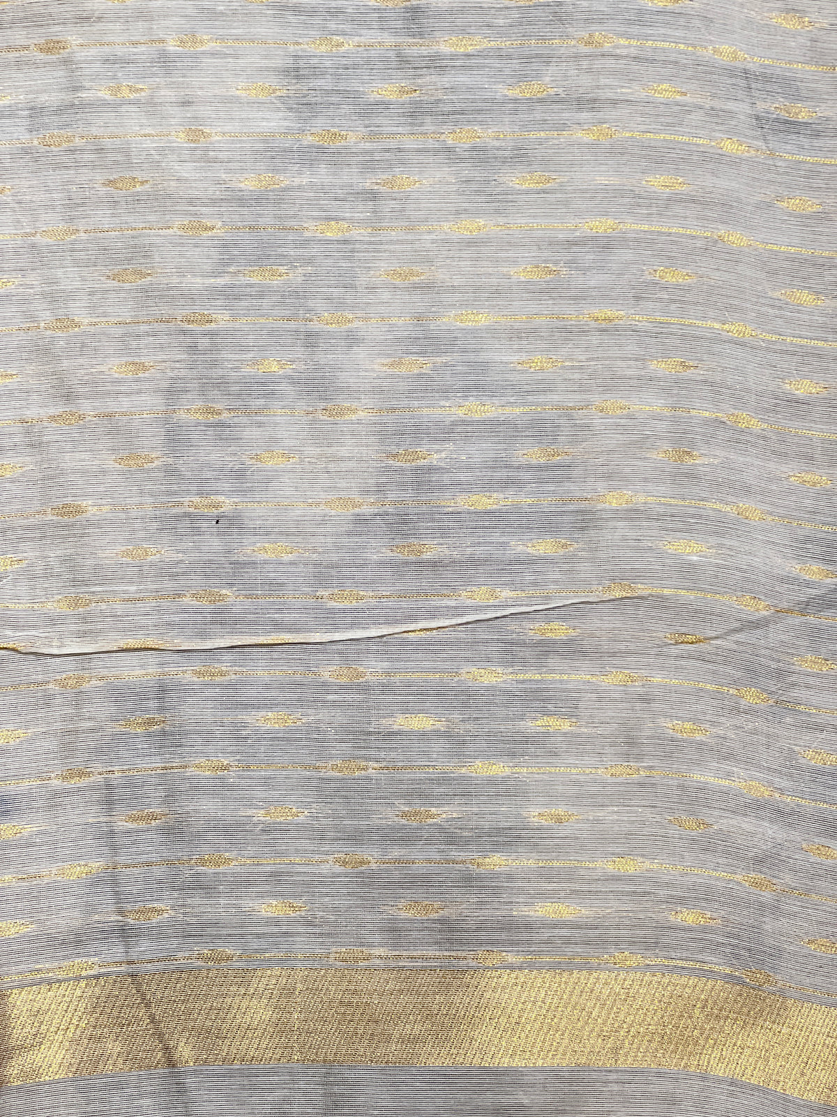 Golden Zari Woven Pattern Chanderi Finish Saree | HT537