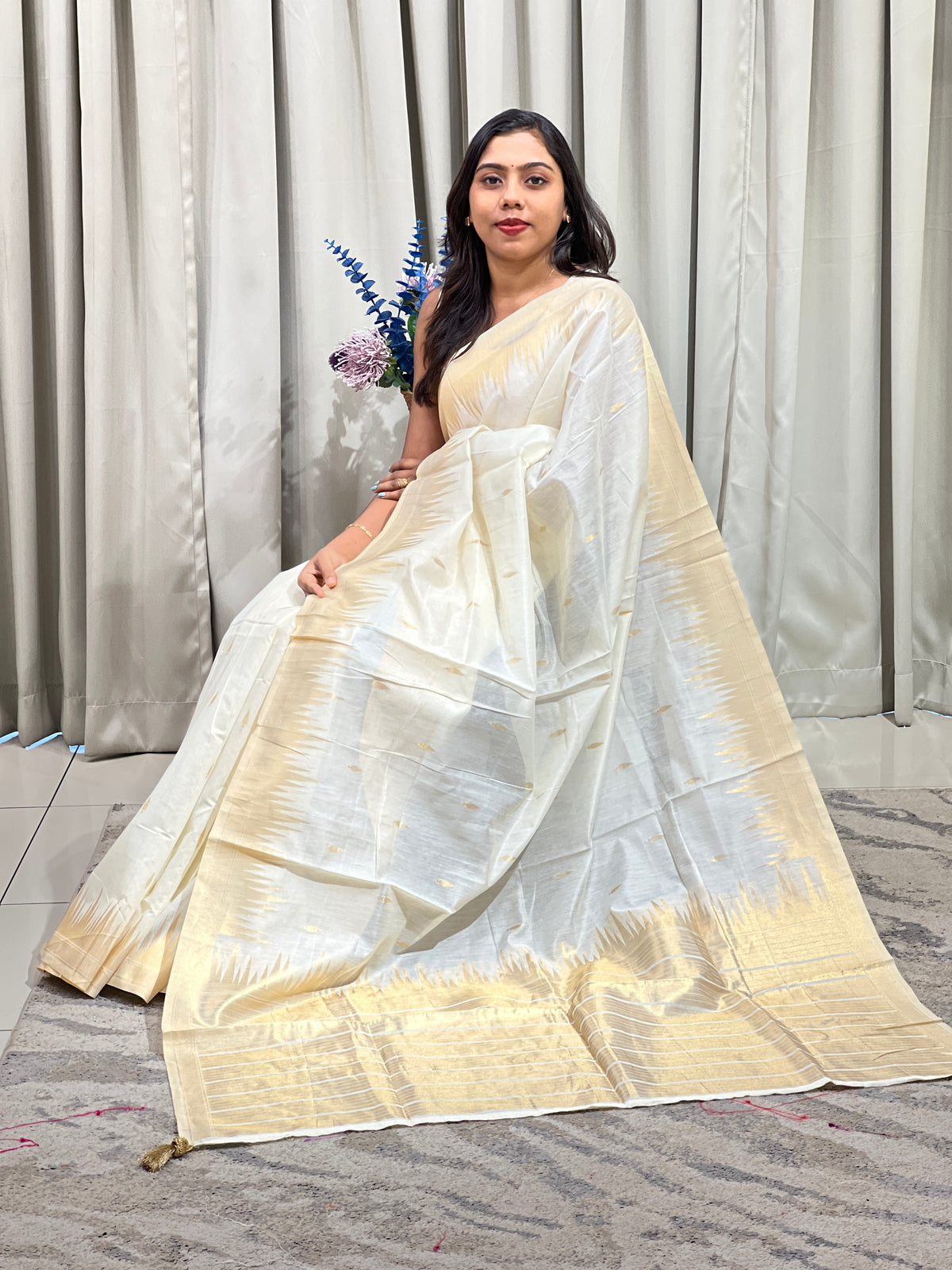 Golden Zari Woven Pattern Chanderi Finish Saree | HT536