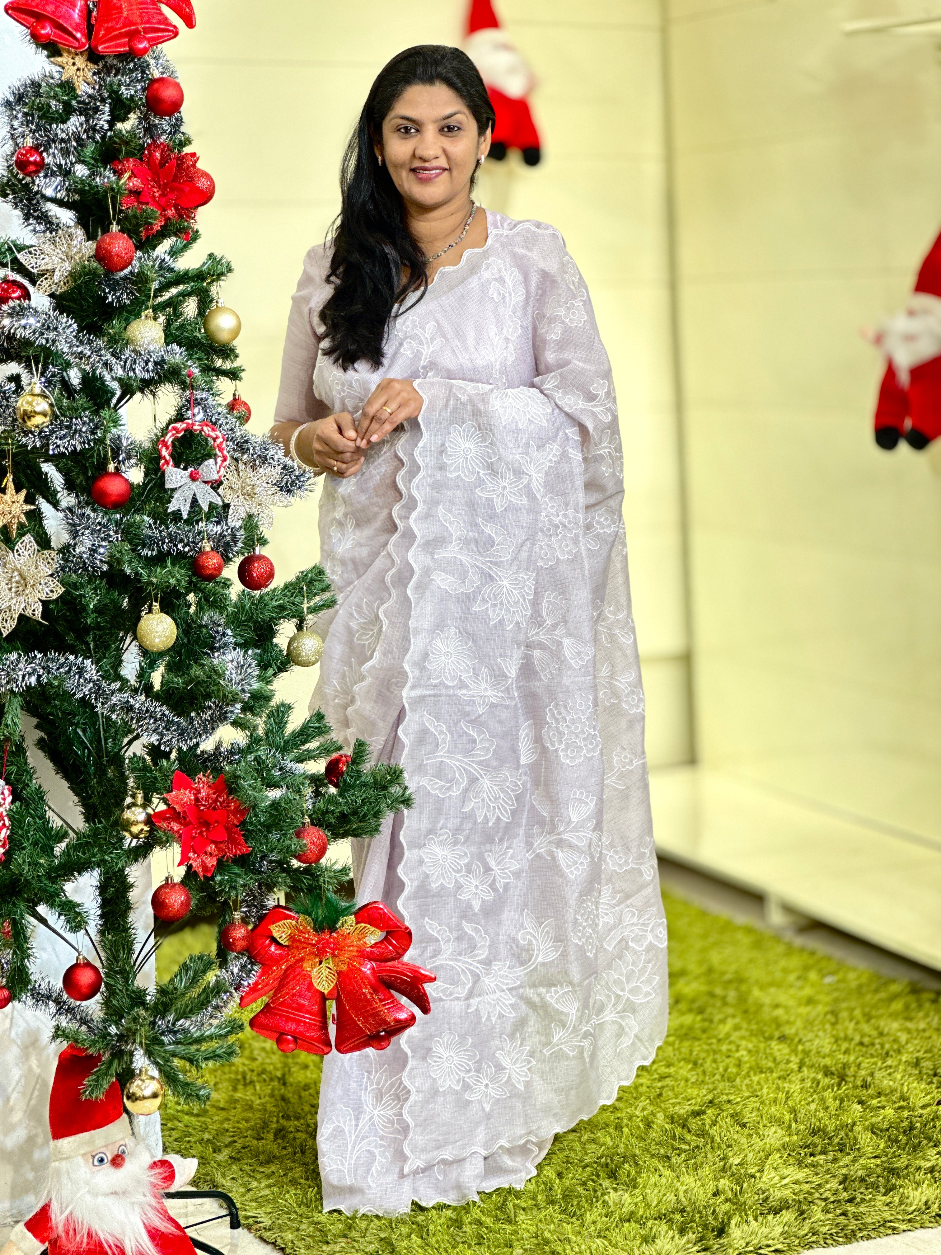 Floral Applique Embroidered Check Organza Saree | BLD1609