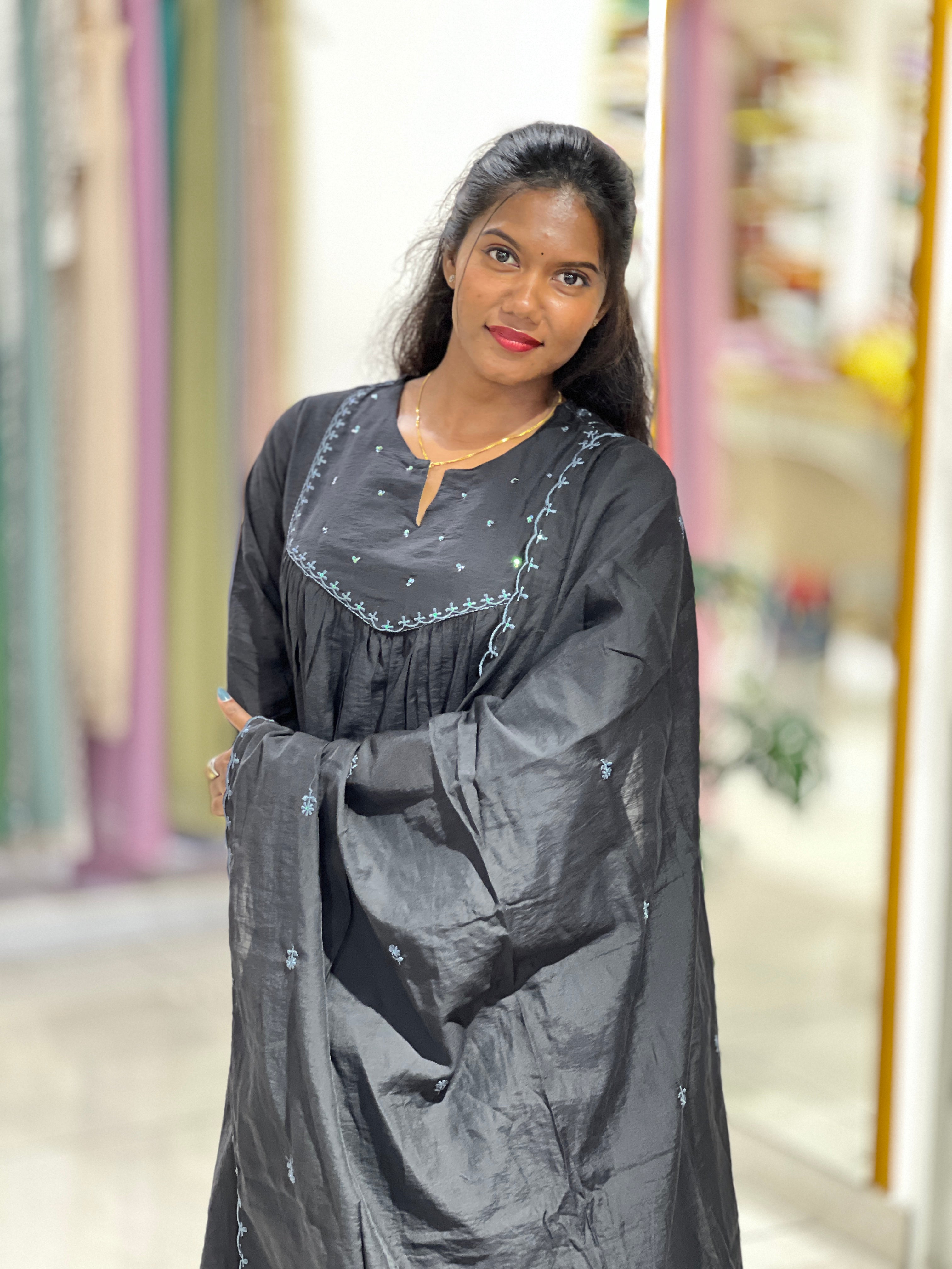 Floral Embroidery Detail Chanderi Kurta Set | ARF106