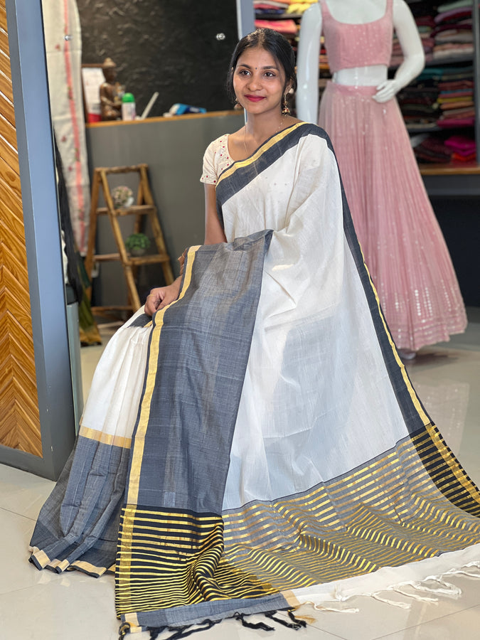 Chendamangalam Sarees With Golden Stripe Patterns | PH205