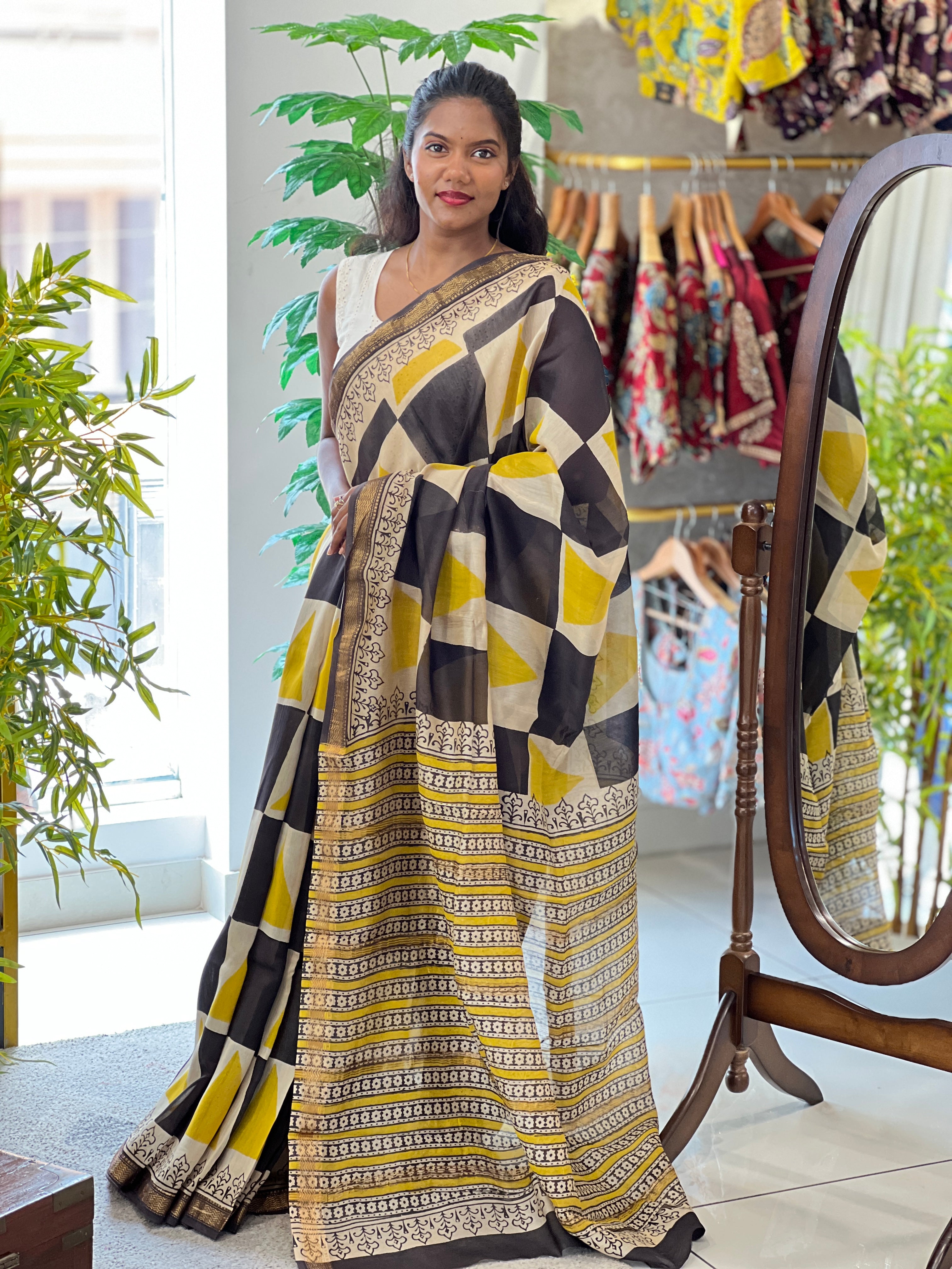 Geometrical Printed Chanderi Saree | VFC614
