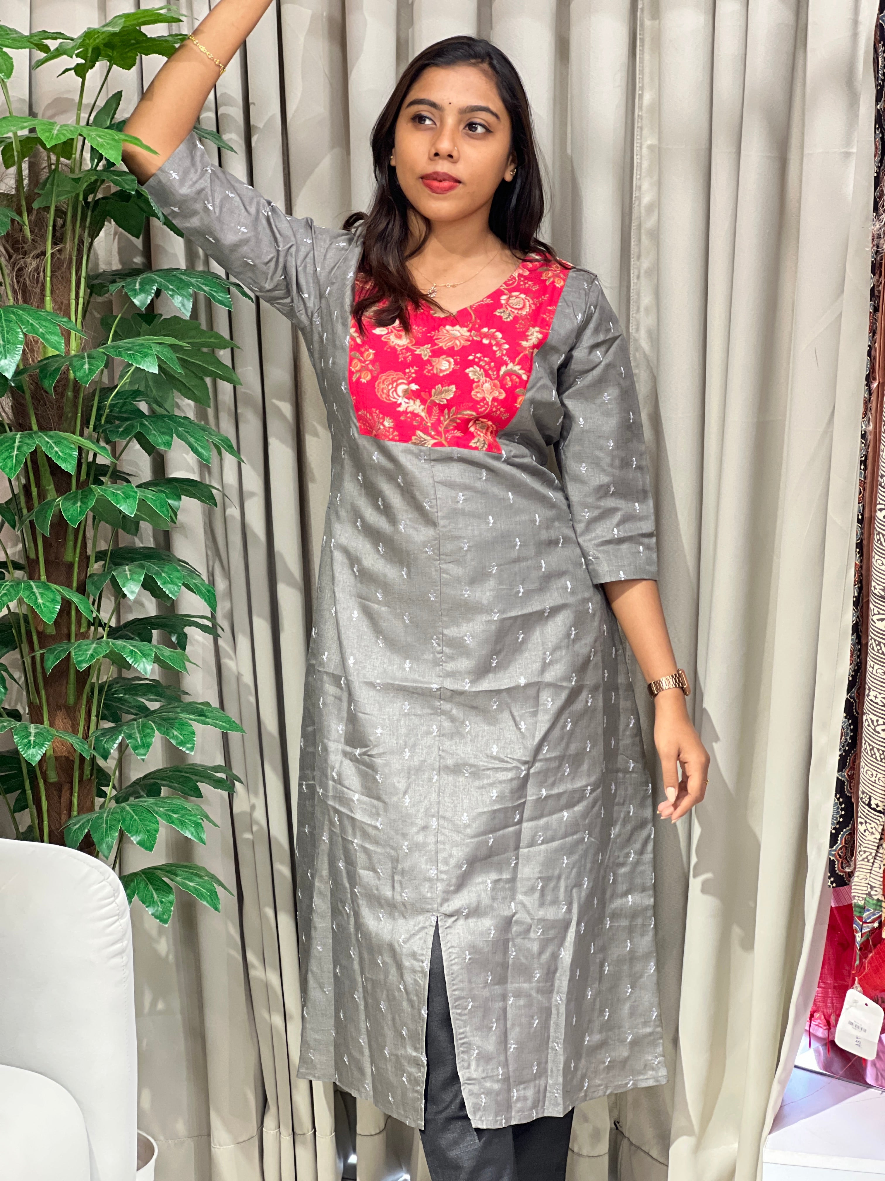 Patch Detailed Chanderi Finish Kurta | DNT885