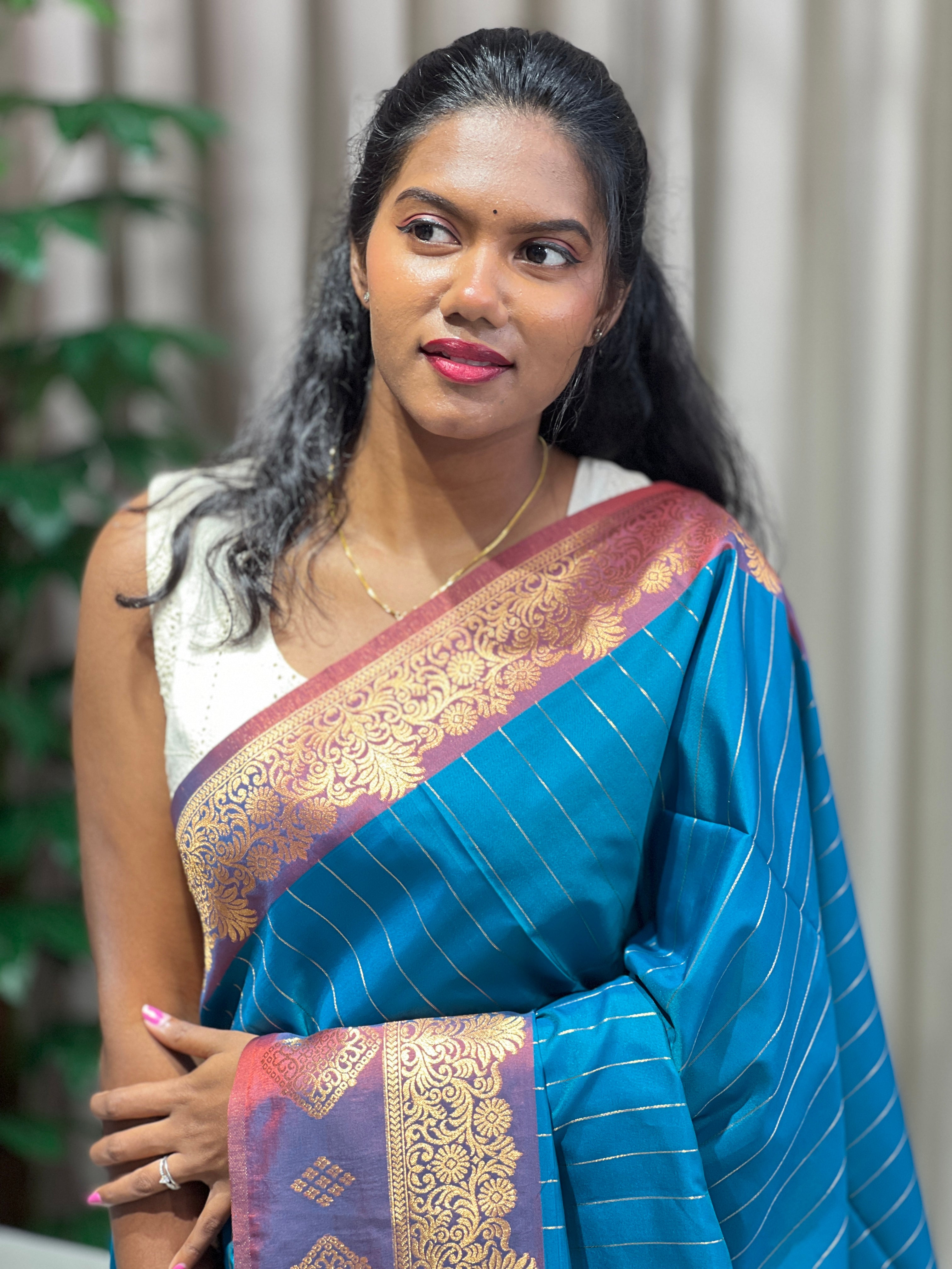 Traditional Zari Woven Semi Silk Saree | HT319