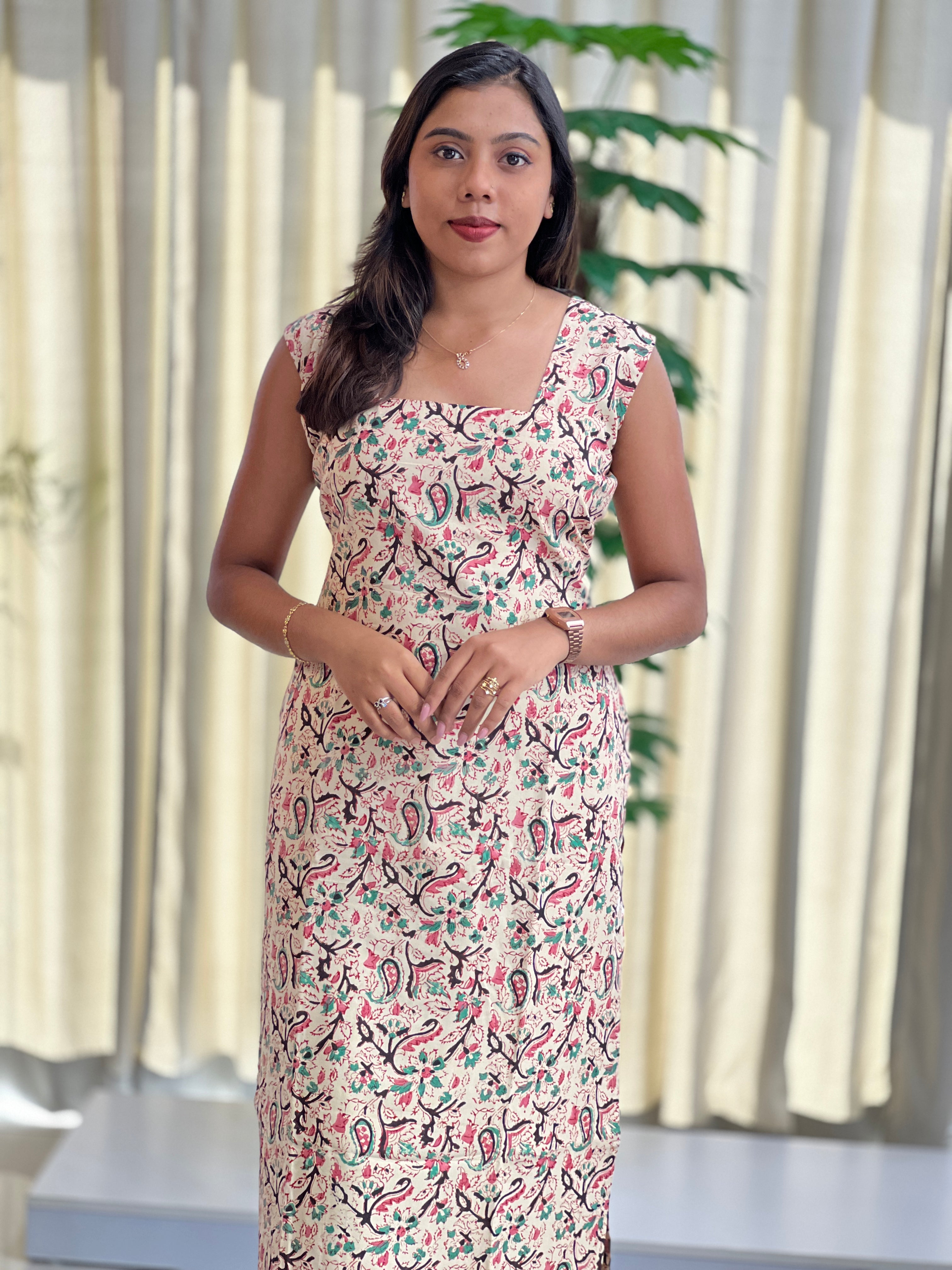 Floral Printed Pattern Cotton Kurta | DNT706