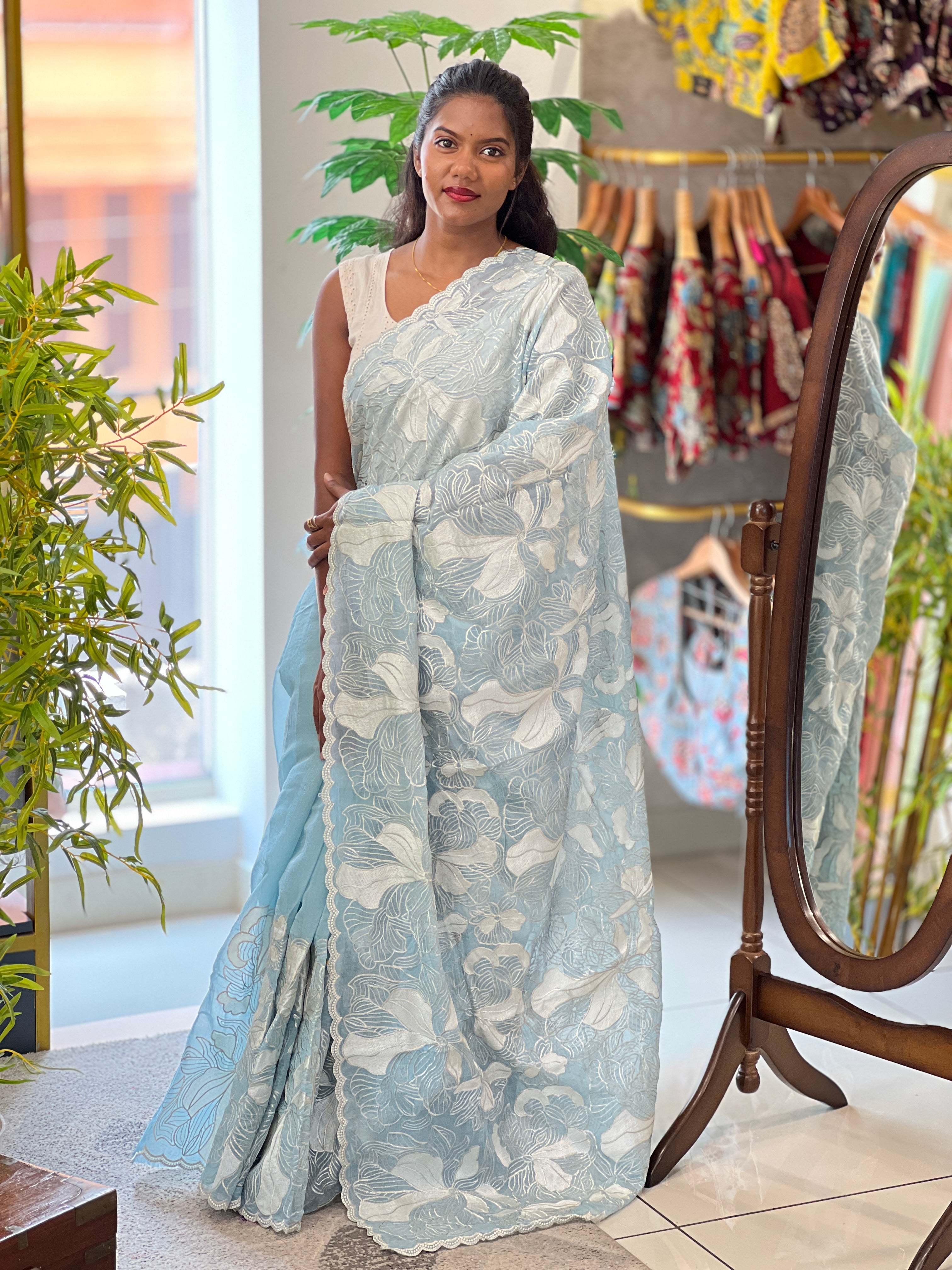 Floral Embroidered Crushed Organza Saree | HT457