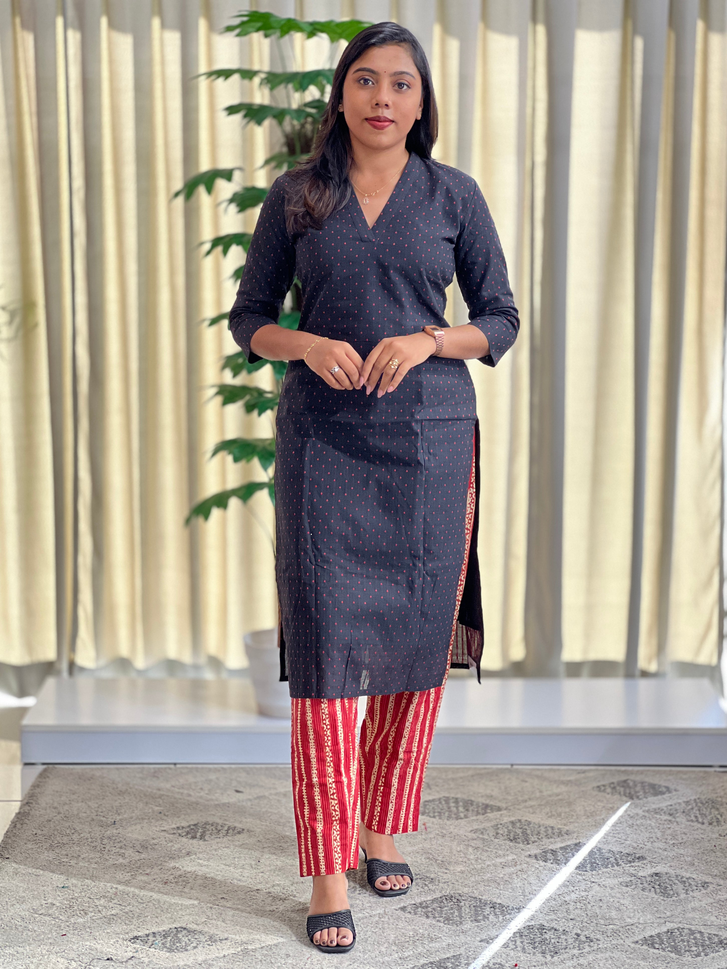 Polka Dot Pattern Cotton Kurta Set |DNT752