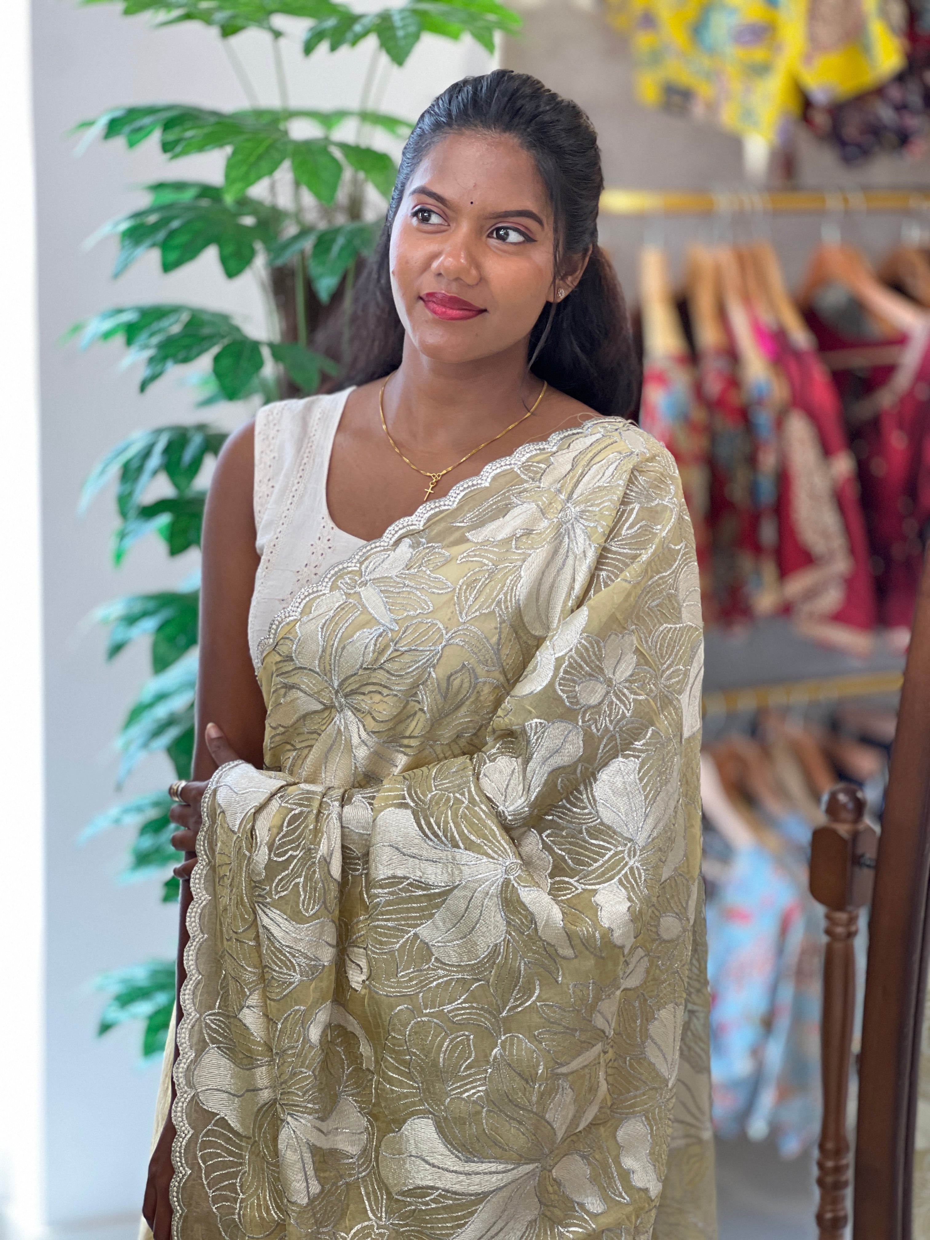 Floral Embroidered Crushed Organza Saree | HT458