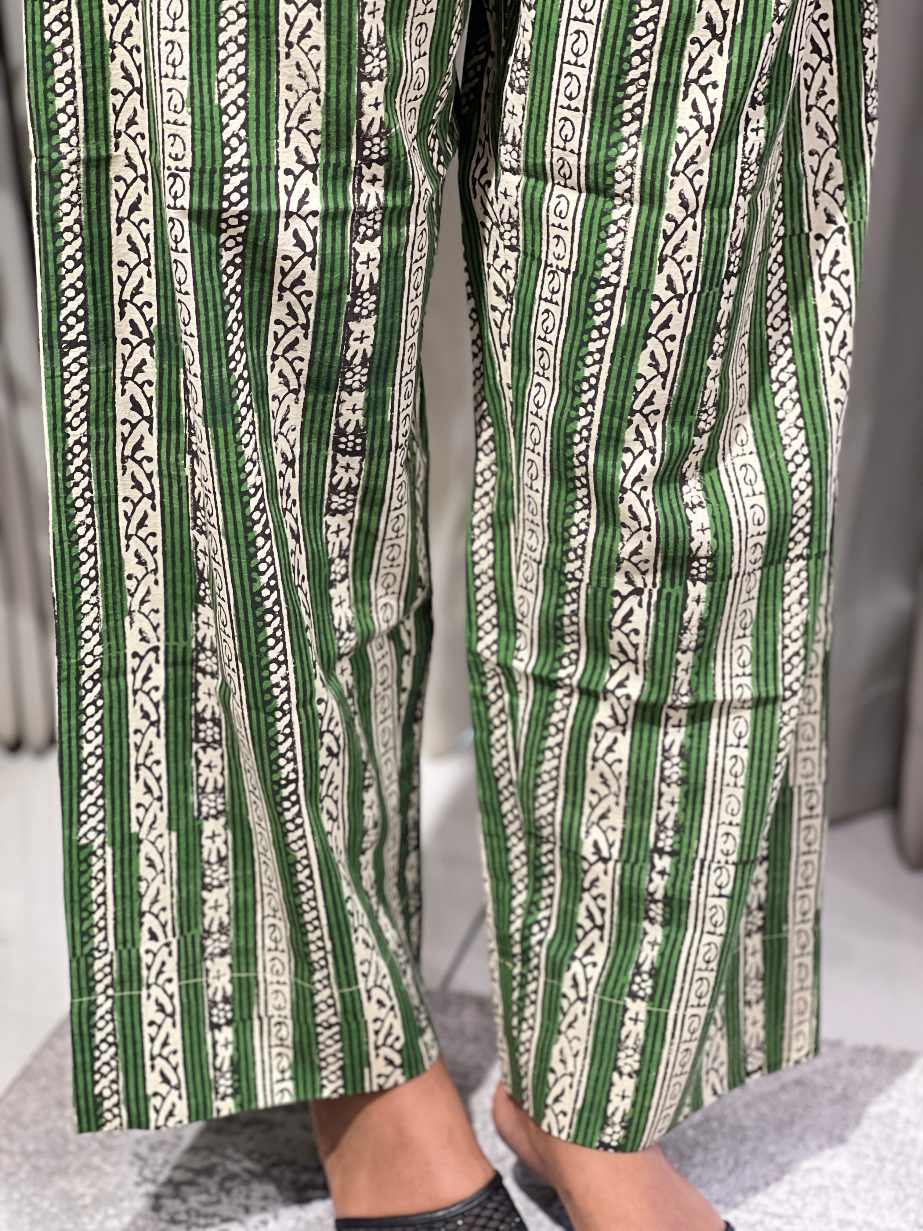 Stripes Printed Cotton Bottom | DNP131