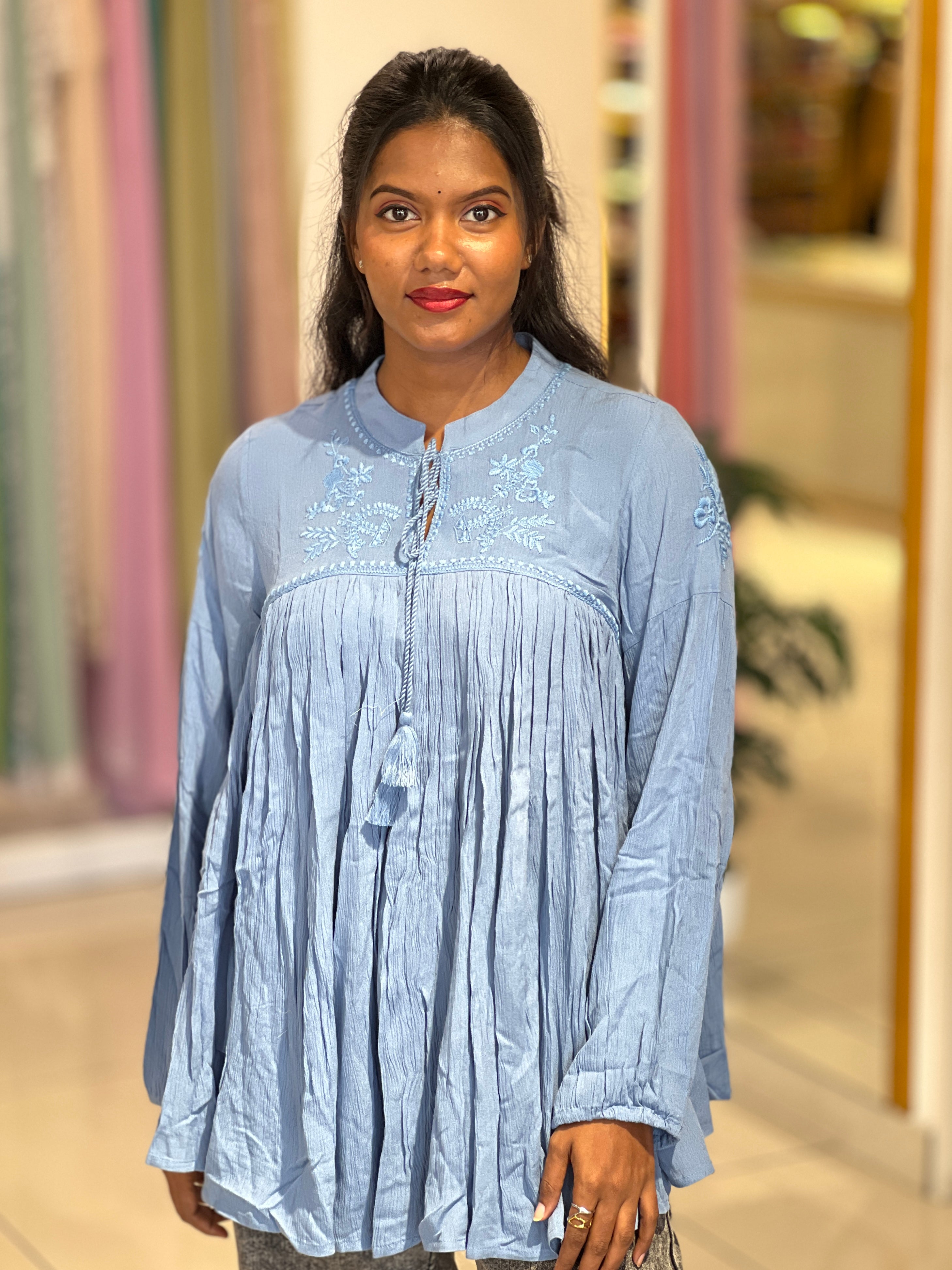 Embroidery Detailed Kora Cotton Kurta | AOR106
