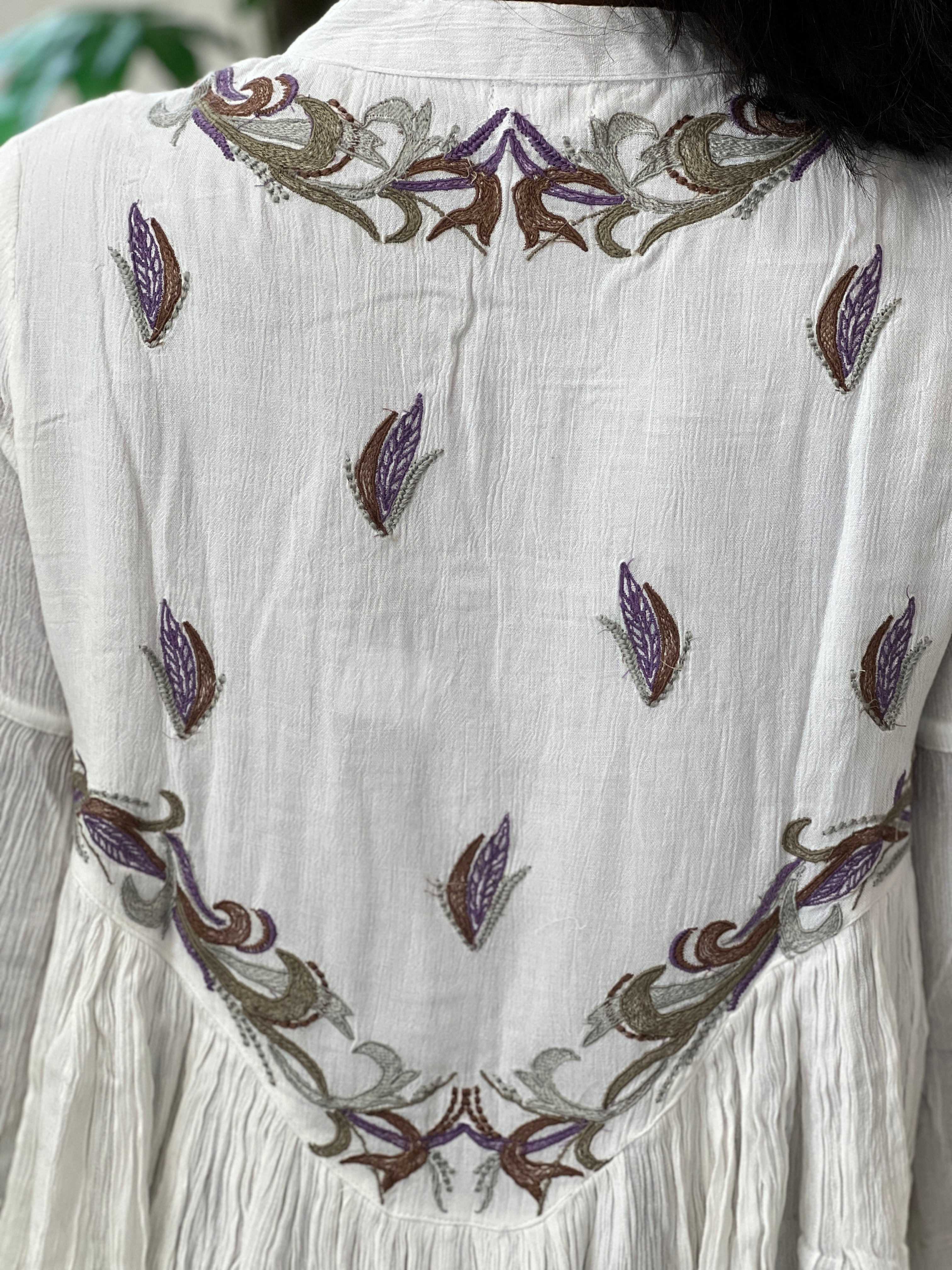 Embroidery Detailed Kora Cotton Kurta | AOR109