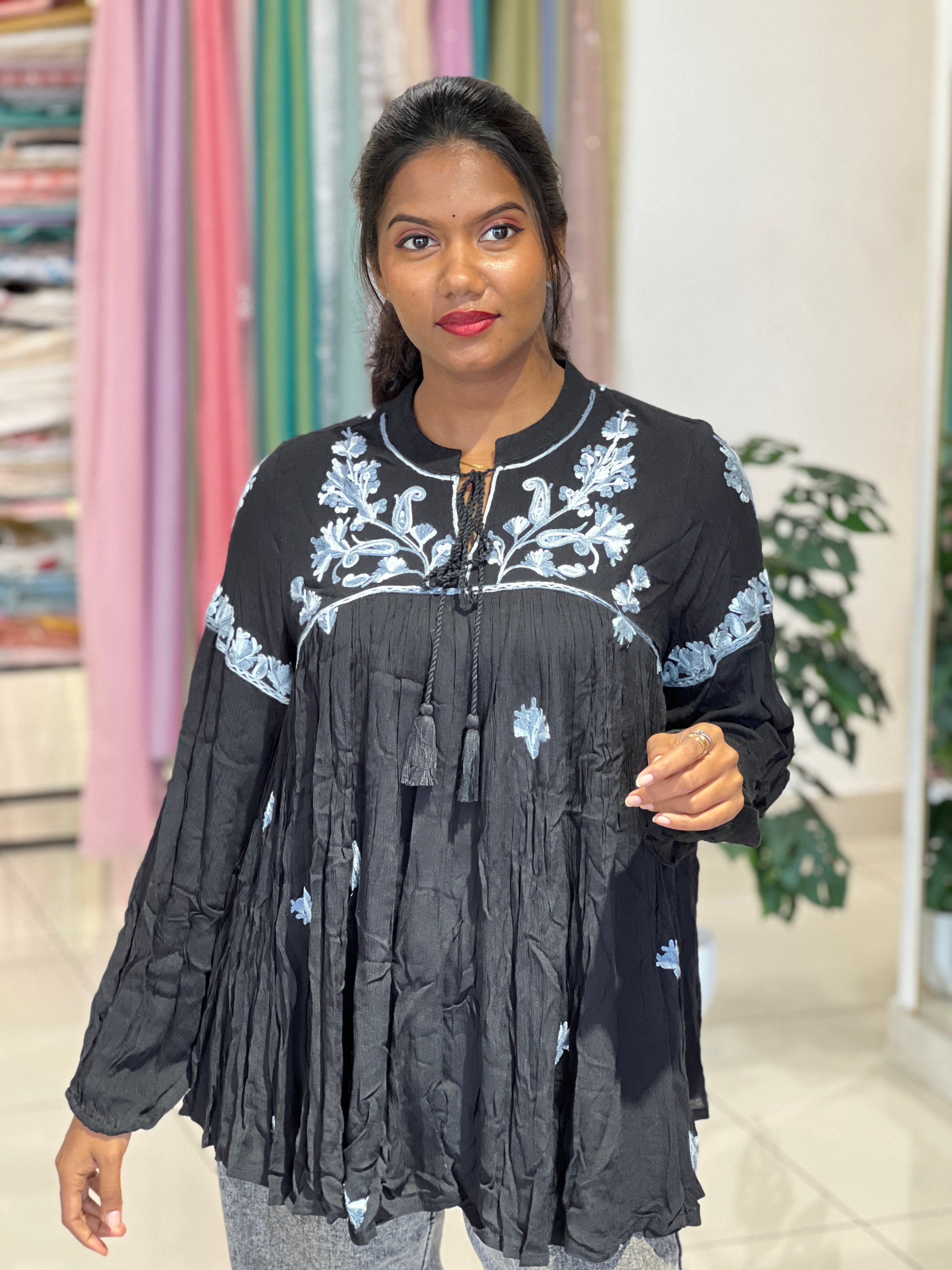 Embroidery Detailed Kora Cotton Kurta | AOR117