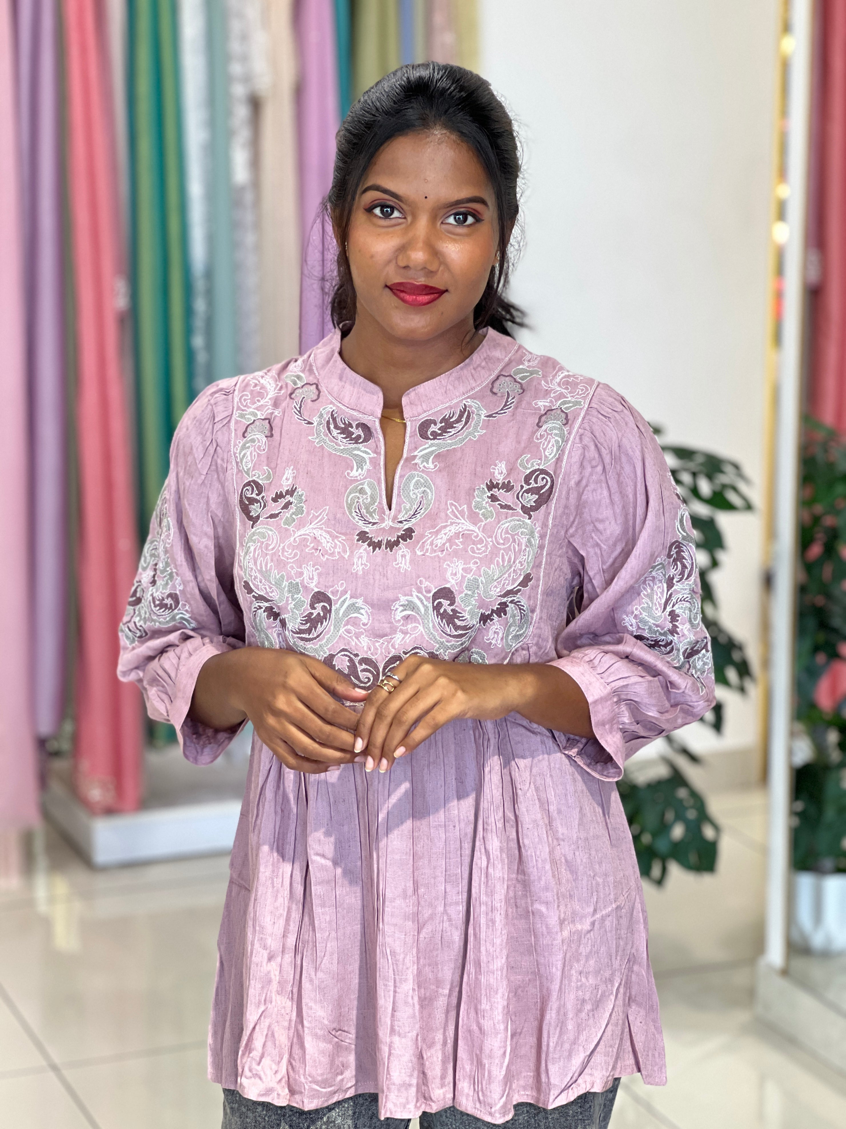 Embroidery Detailed Kora Cotton Kurta | AOR103