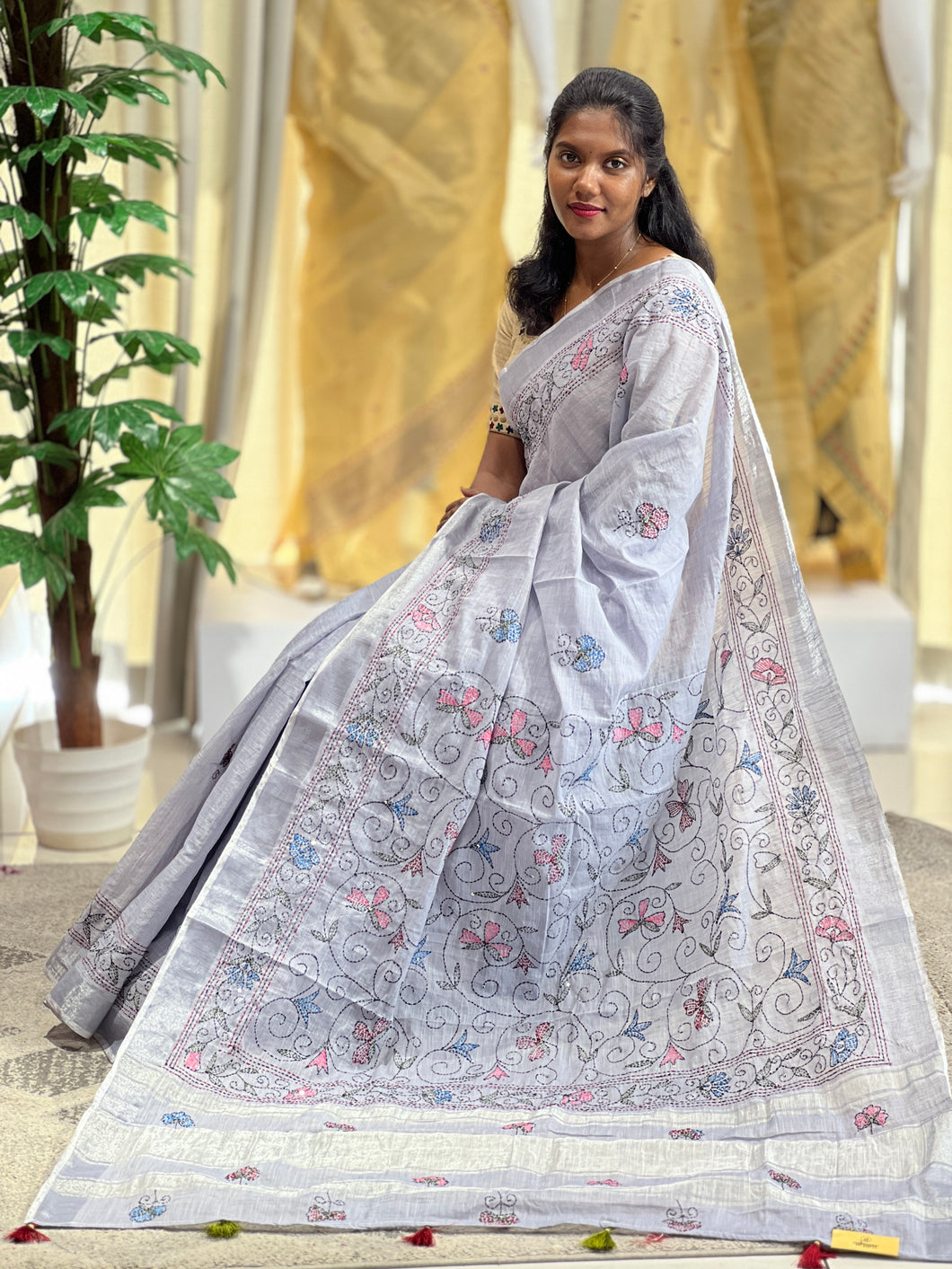 Hand Kantha Detailed Linen Saree | RP748