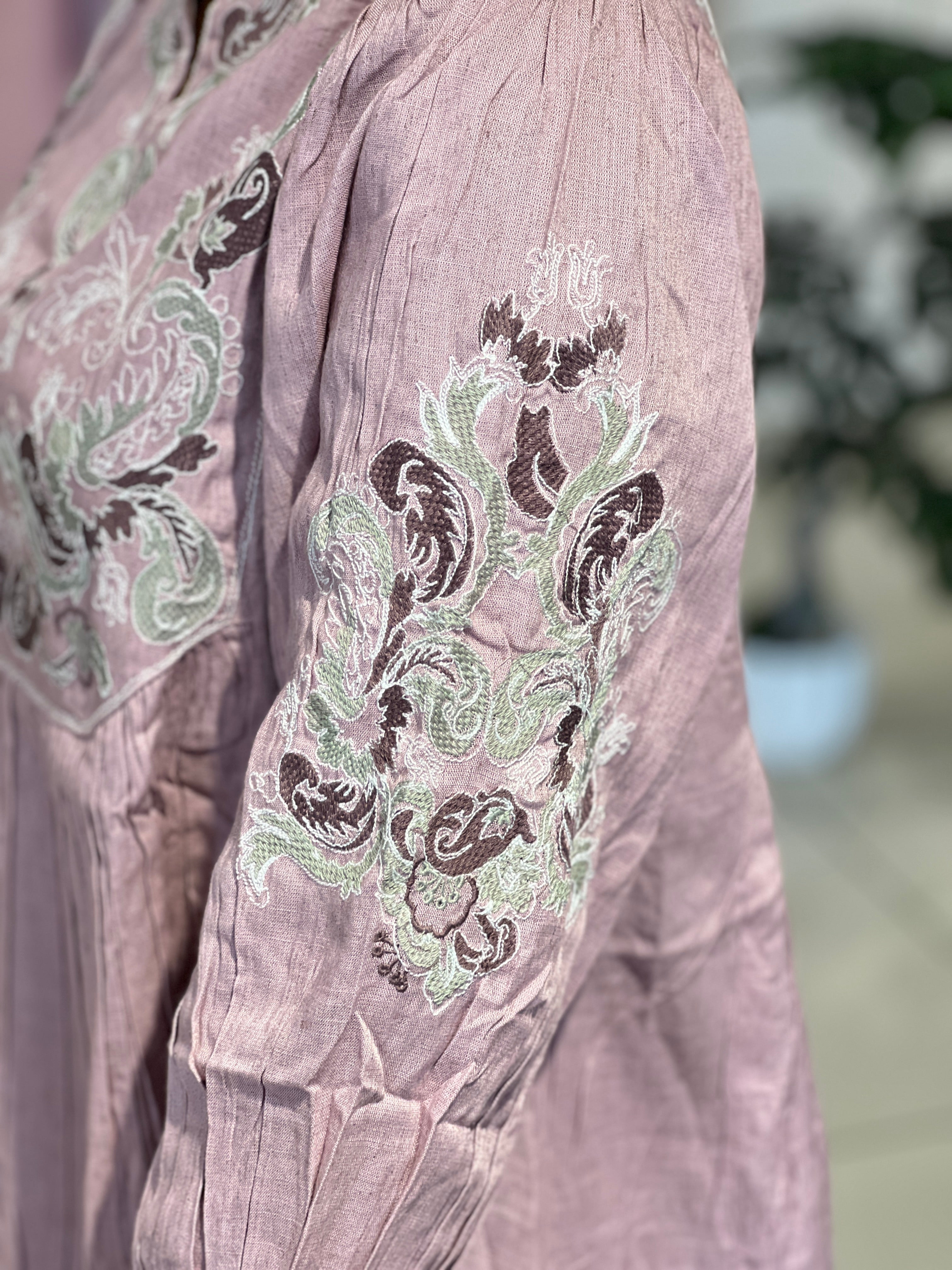 Embroidery Detailed Kora Cotton Kurta | AOR103