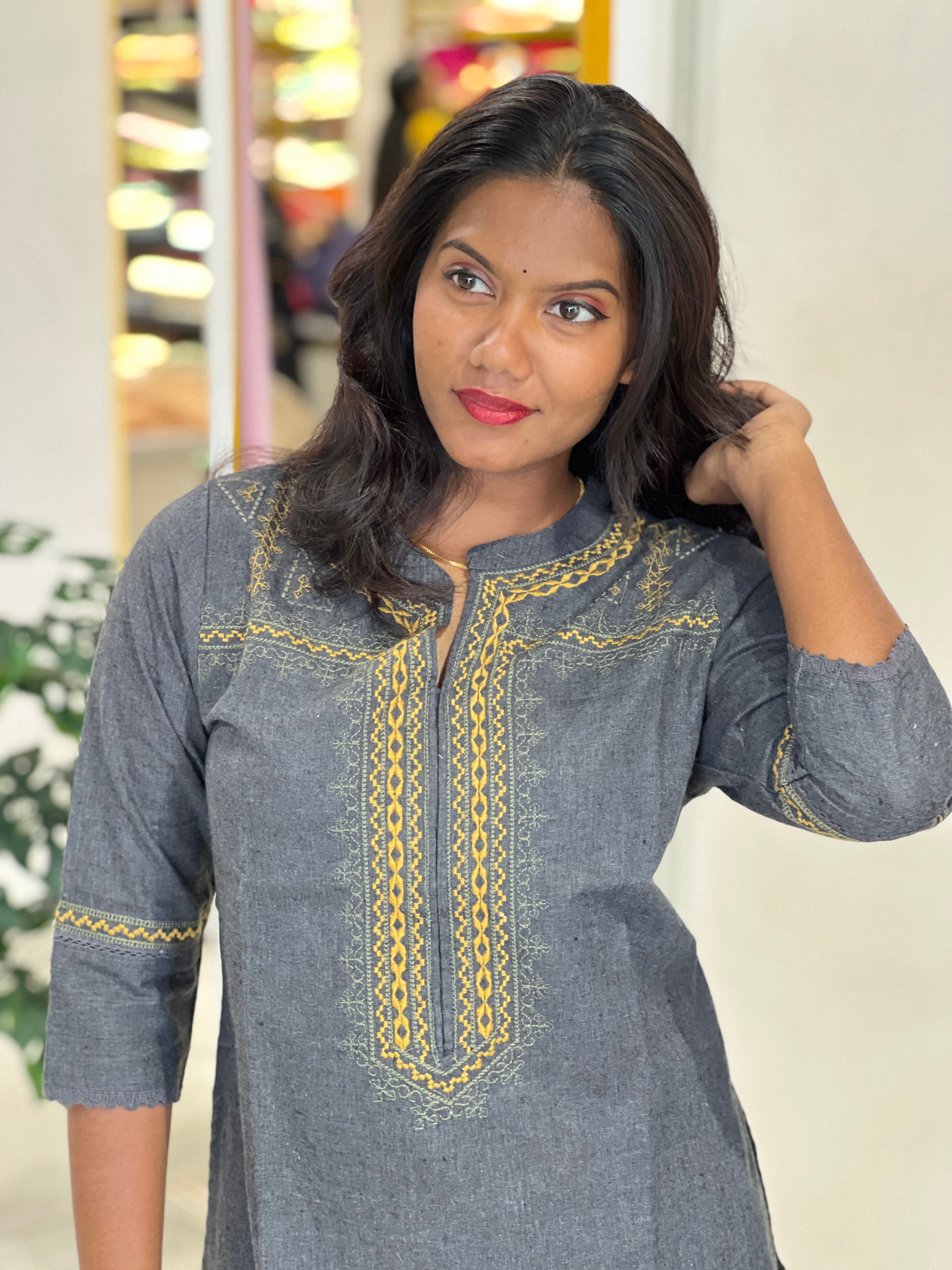 Thread Embroidery Kora Cotton Short Kurta |AOR112