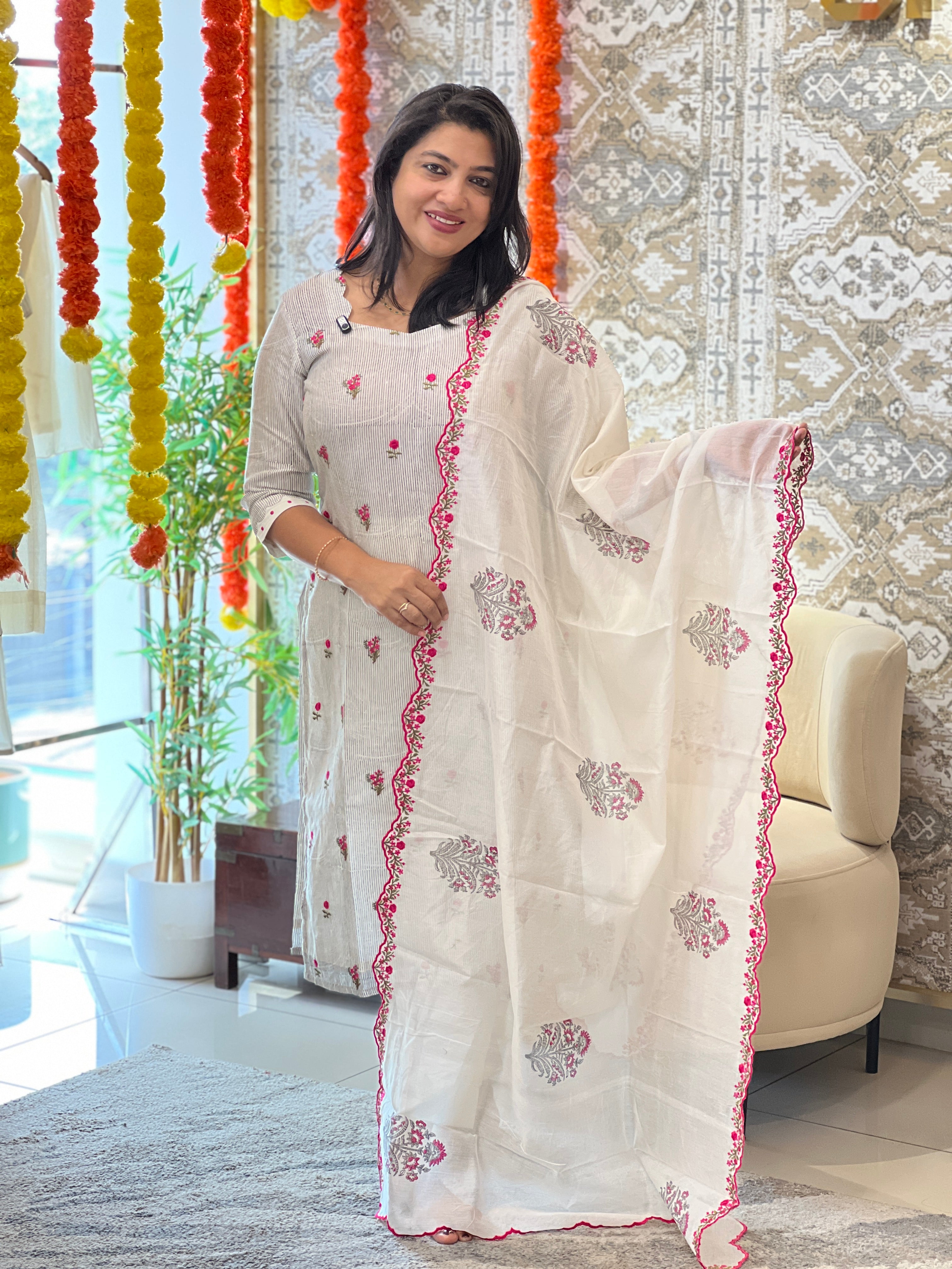 Floral Mechine Embroidery Chanderi Salwar Set | HE308
