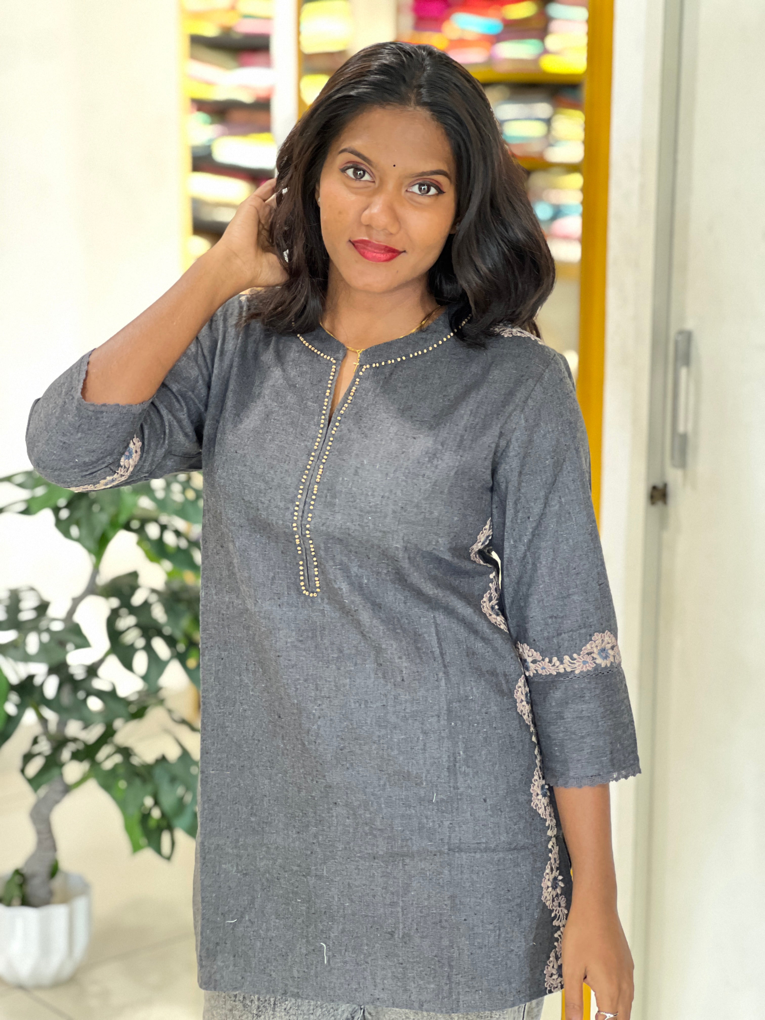 Embroidery & Beard Work Detailing Kora Cotton Short Kurta |AOR113