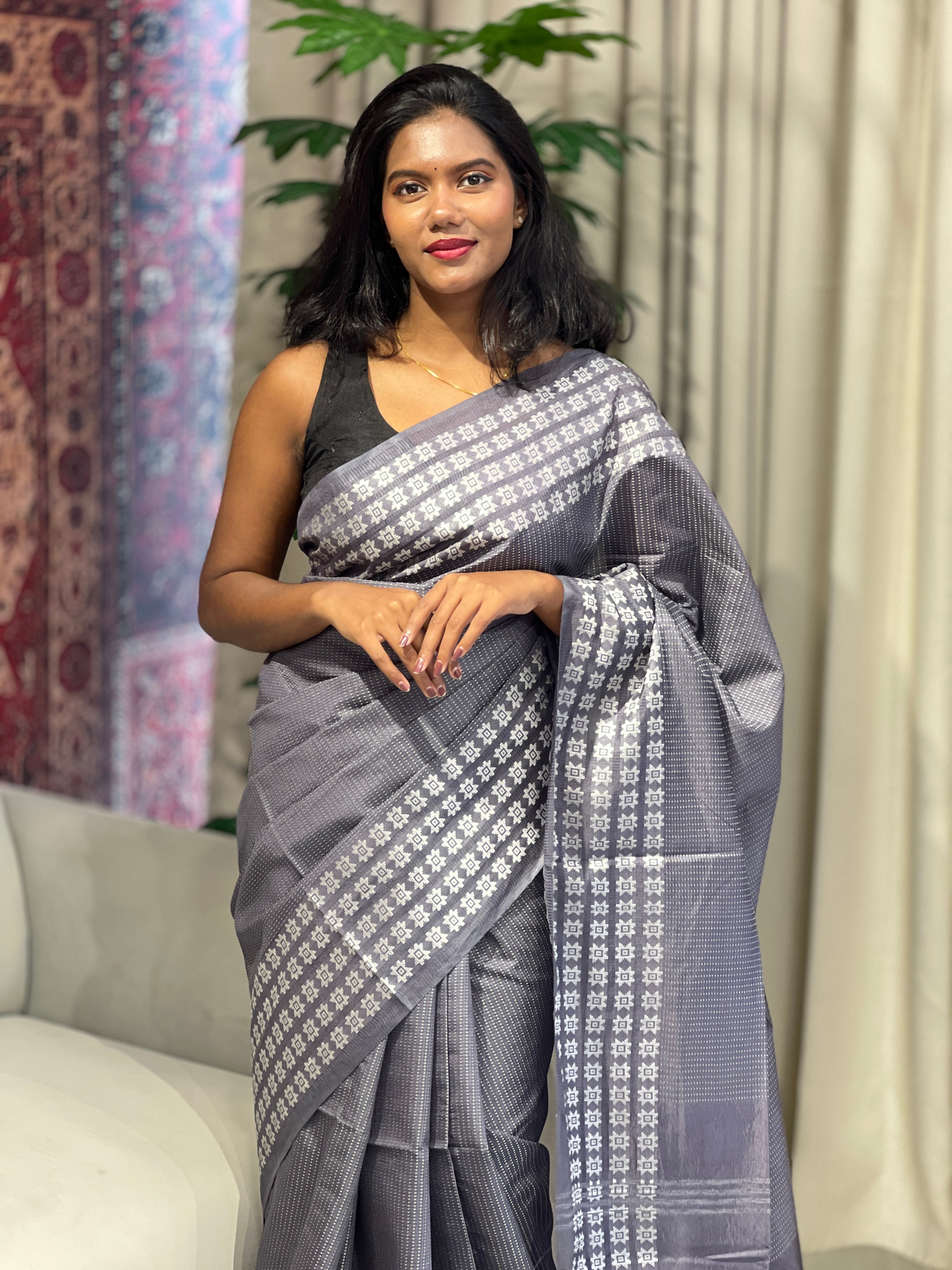 Thread Woven Floral Patterned Semi Tussar Saree | ACT1762