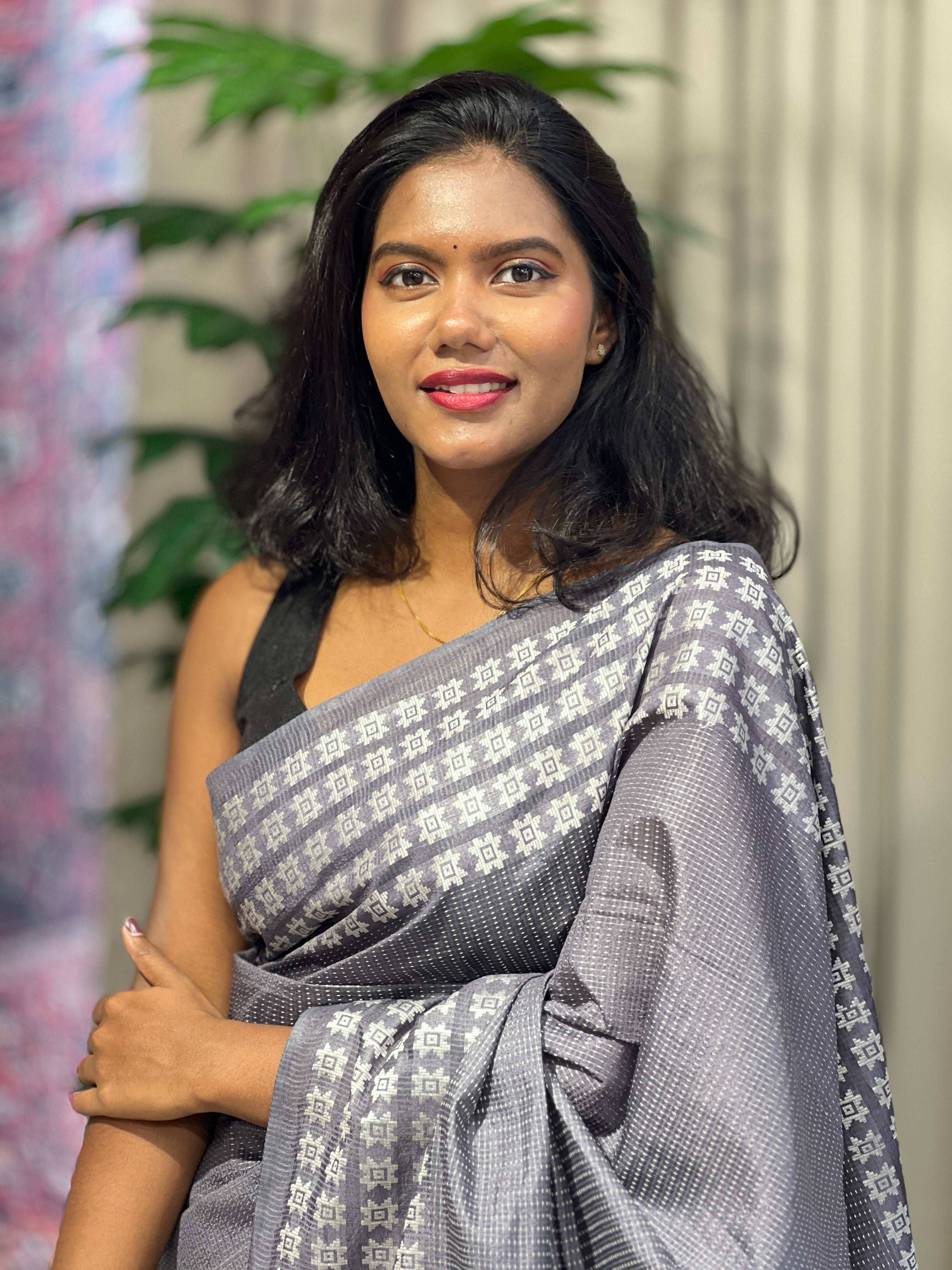 Thread Woven Floral Patterned Semi Tussar Saree | ACT1762