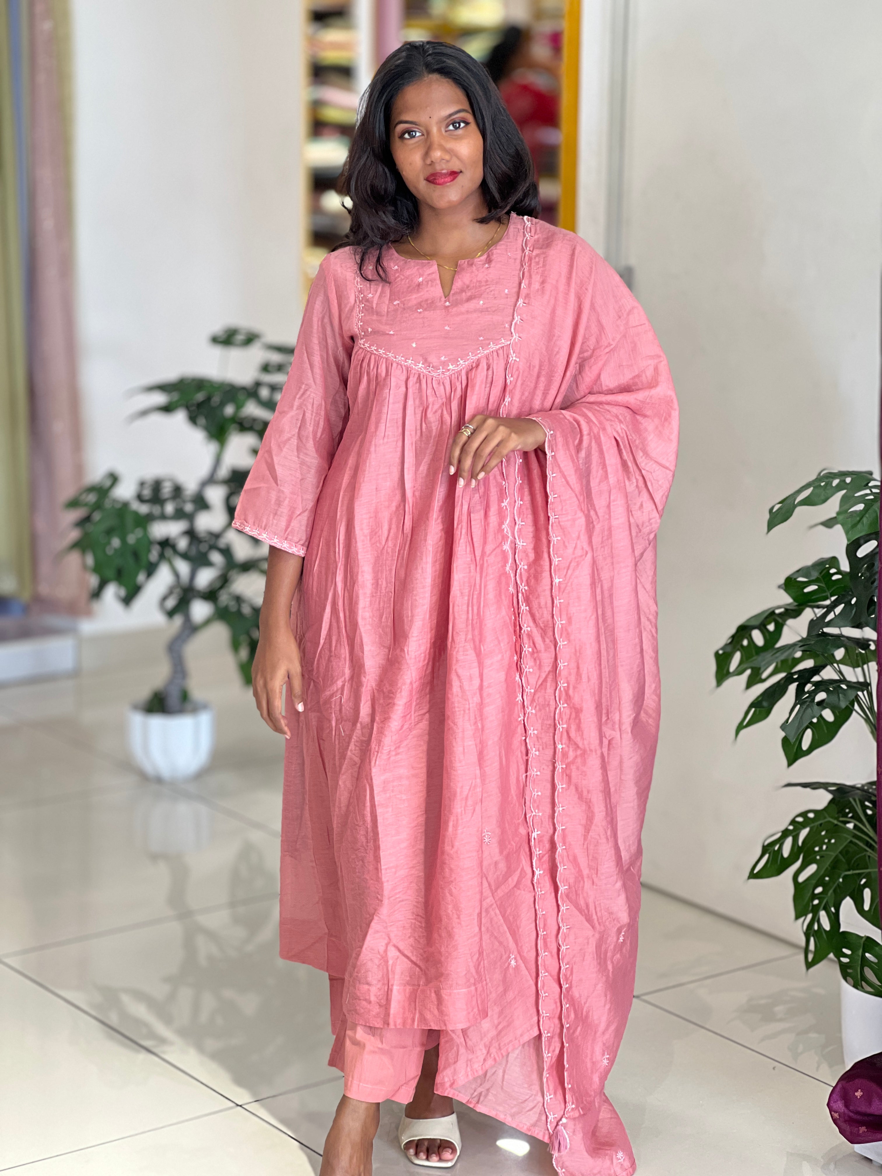 Floral Embroidery Detail Chanderi Kurta Set | ARF107