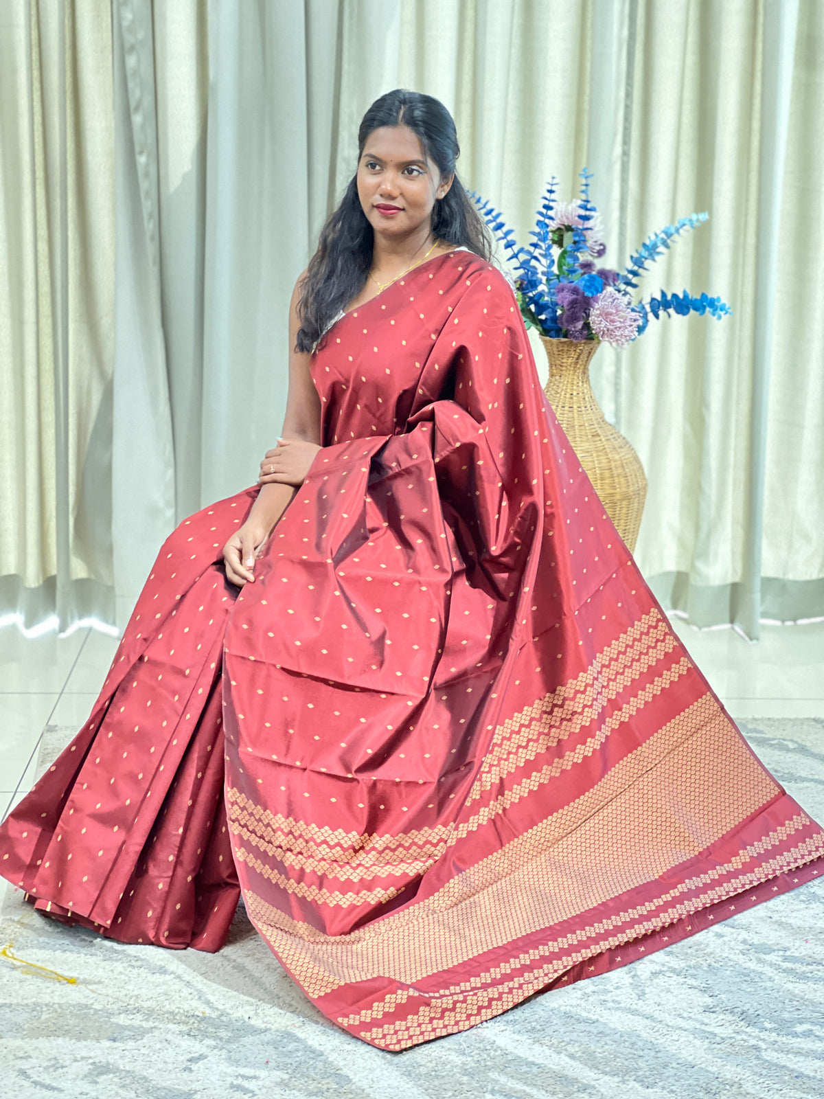 Thread Weaved Buta Pattern Semi Silk Saree | AHD1929