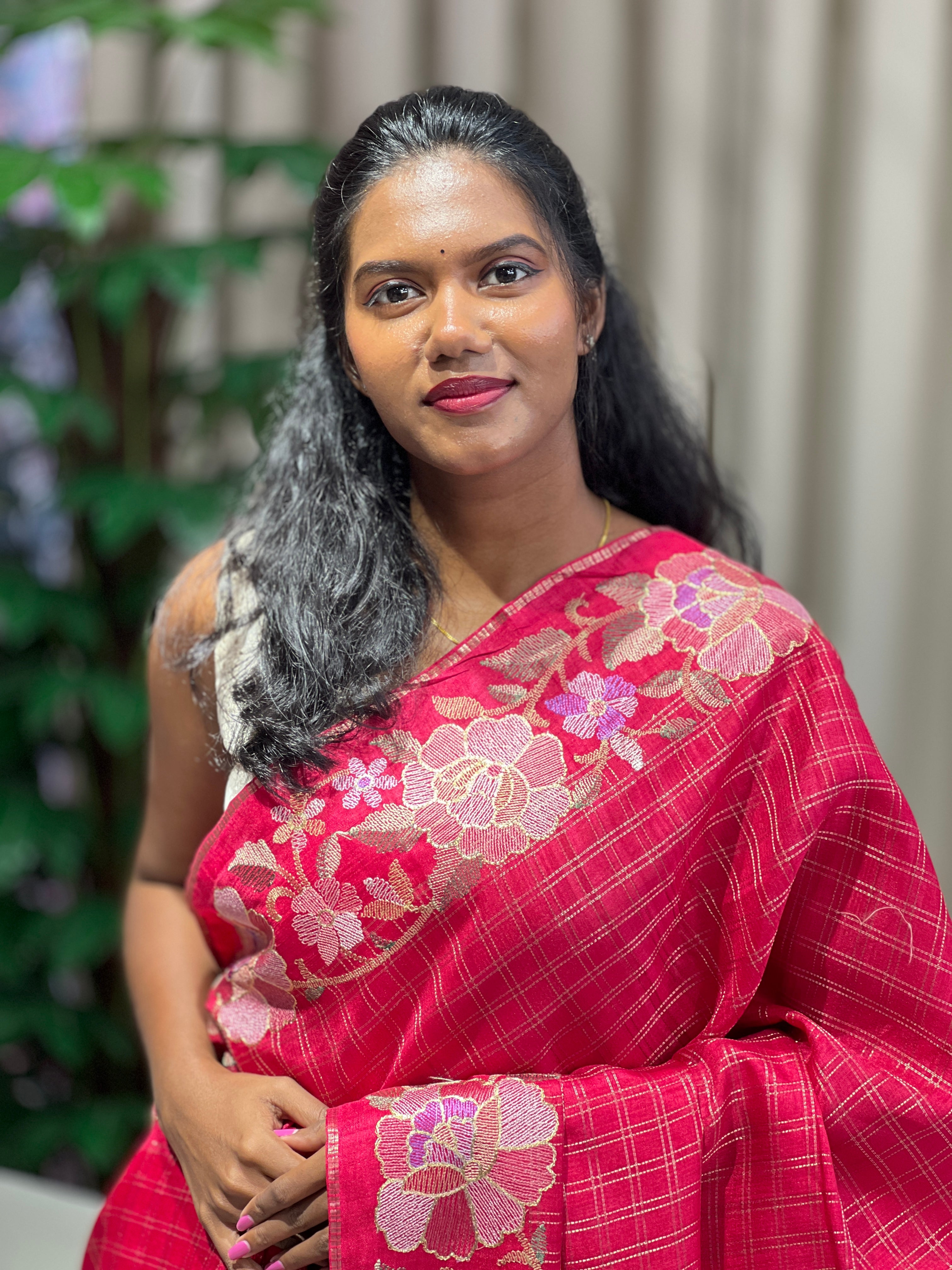 Check Weaving Floral Patterned Semi Tussar Saree | SUN748