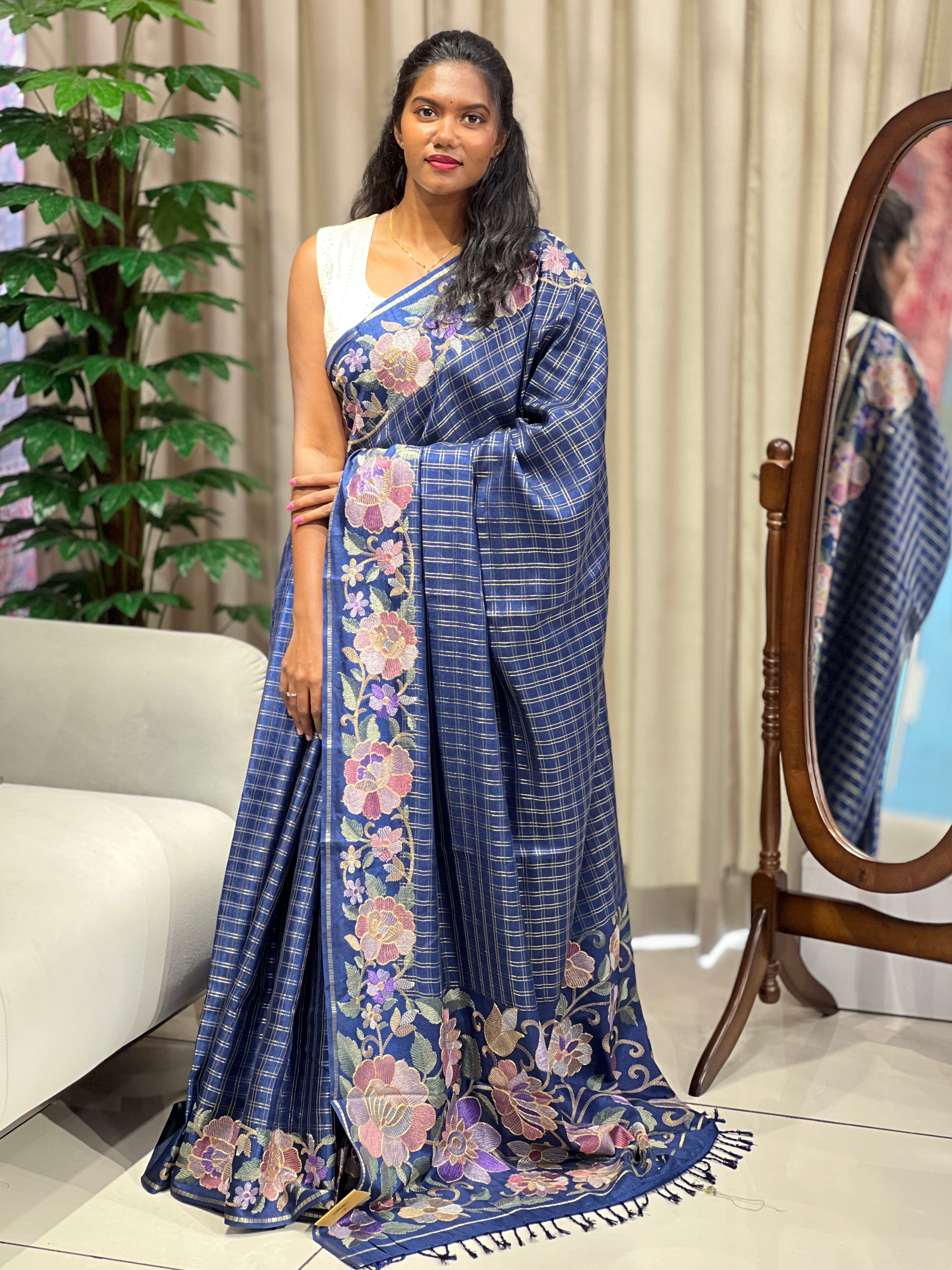 Check Weaving Floral Patterned Semi Tussar Saree | SUN744