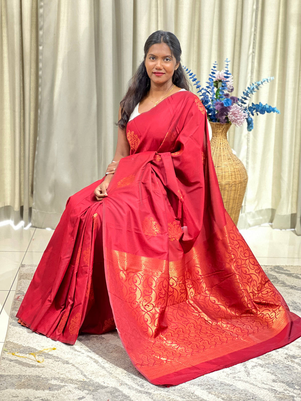 Floral Motifs Semi Silk Saree | AHD1932