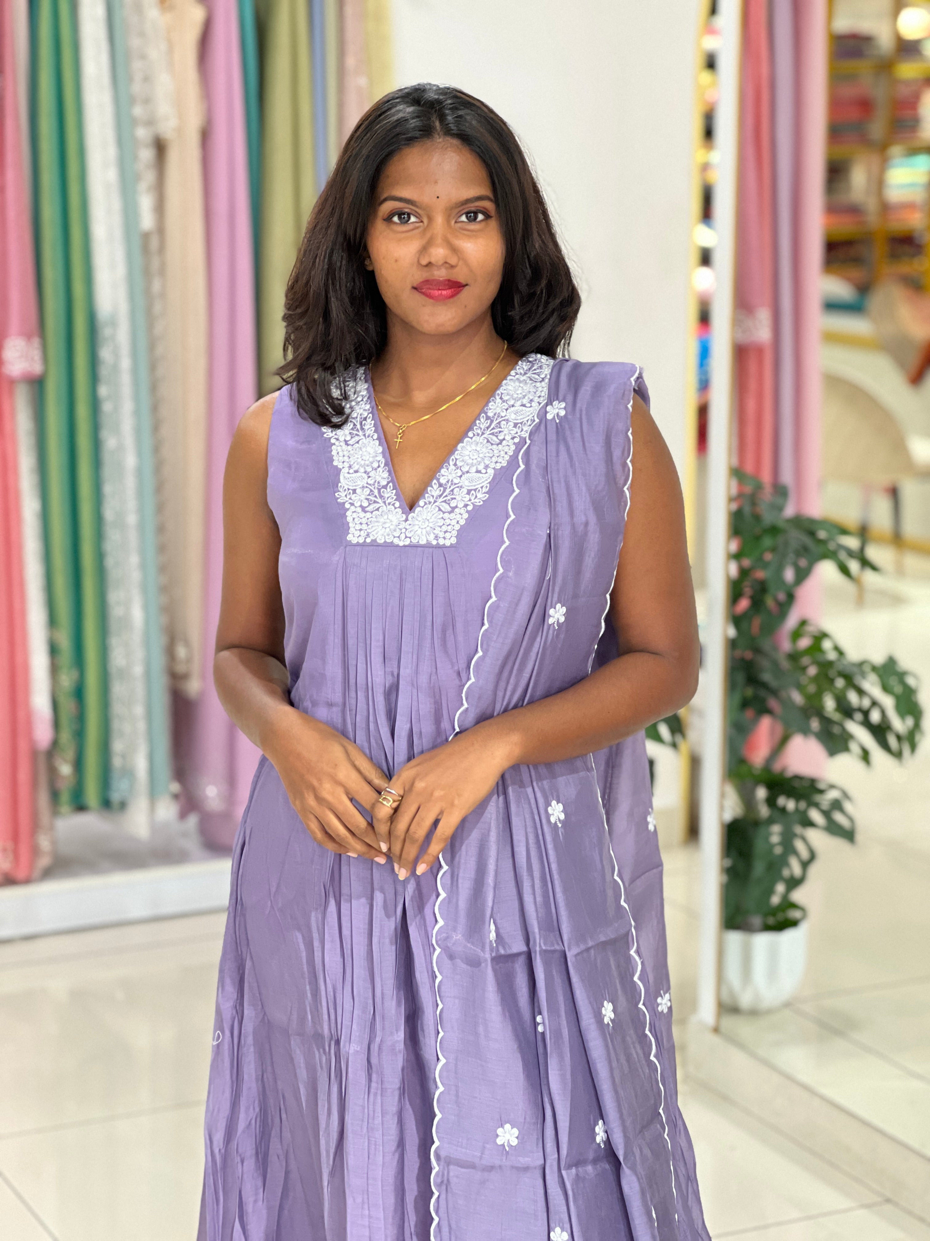 Floral Embroidered Muslin Silk Kurta Set |NAI226