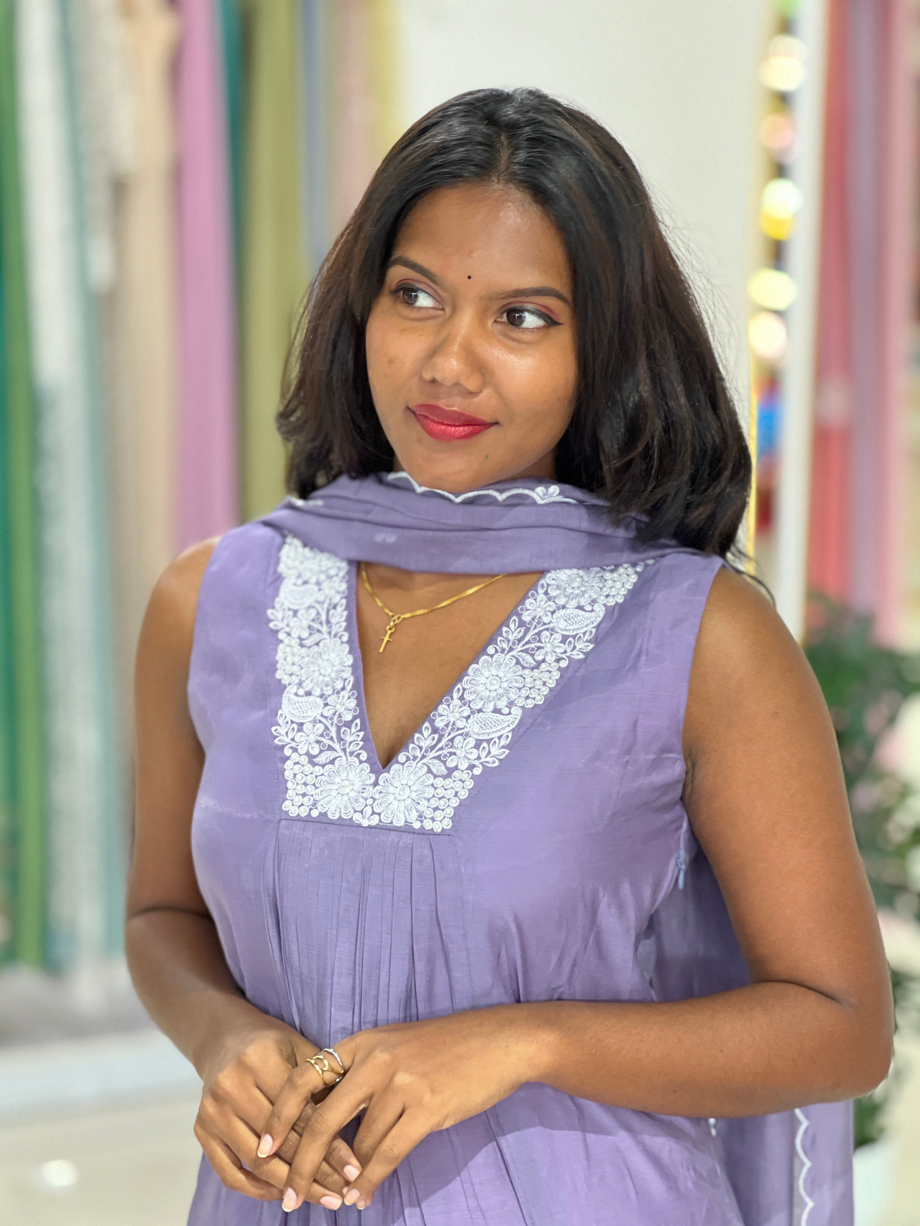 Floral Embroidered Muslin Silk Kurta Set |NAI226