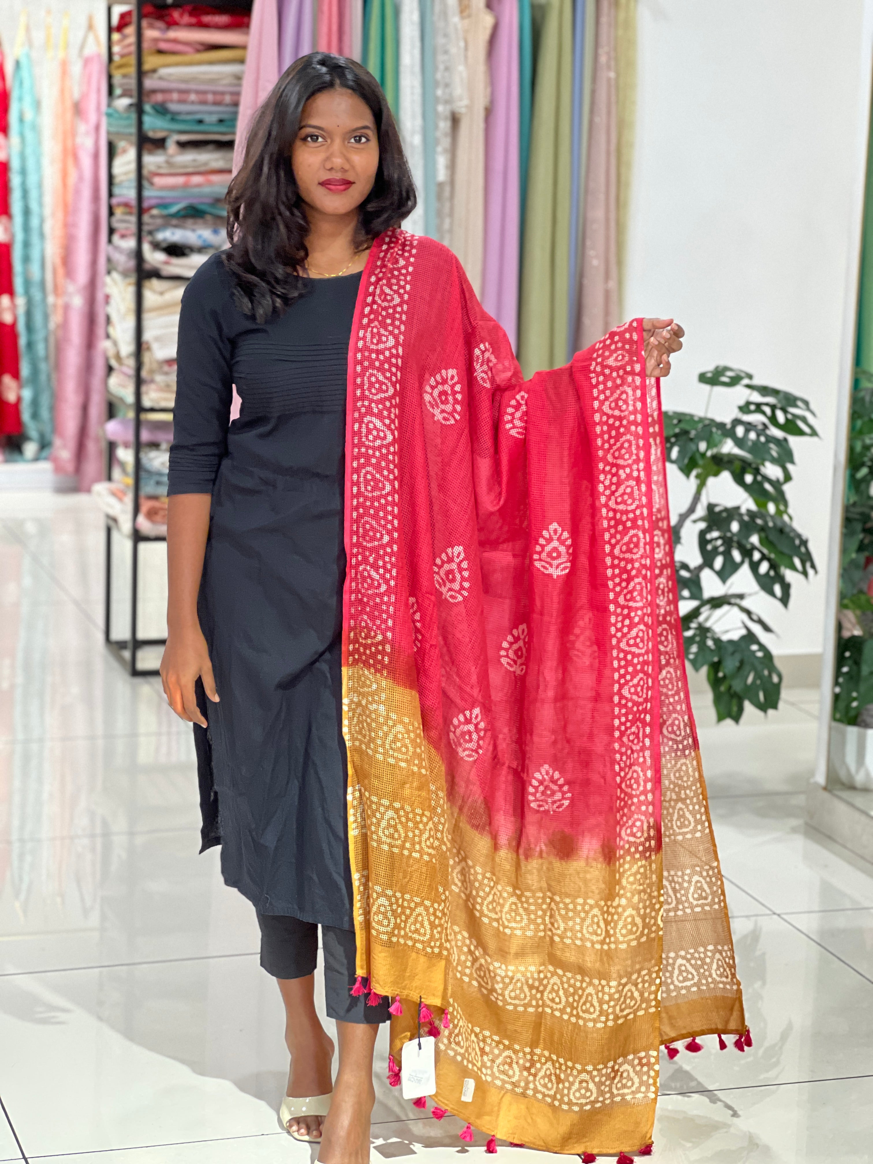 Muga Check Kota Dupatta With Batik Print | SS878