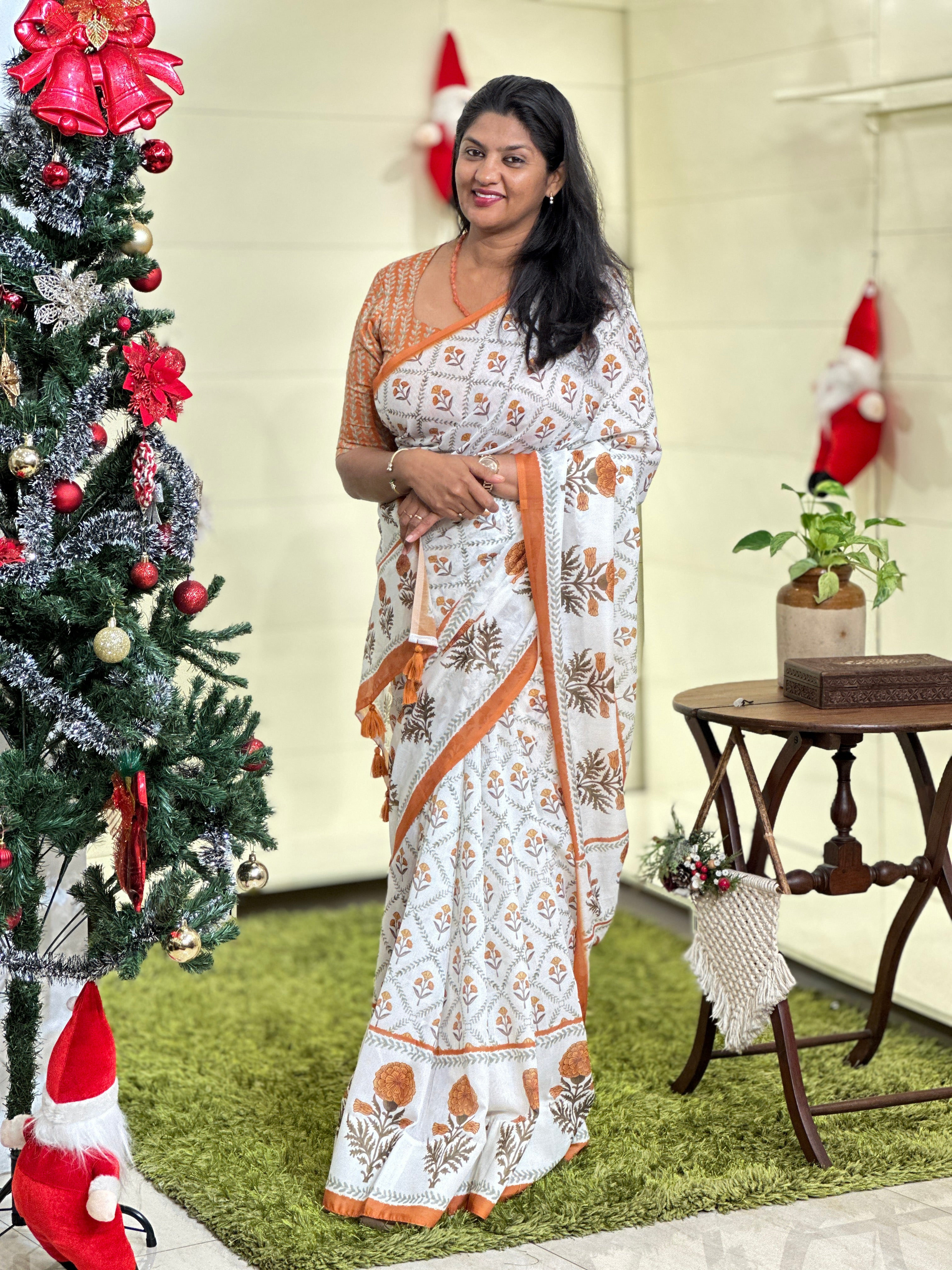 Floral Digital Printed Mul Chanderi Saree | HT294