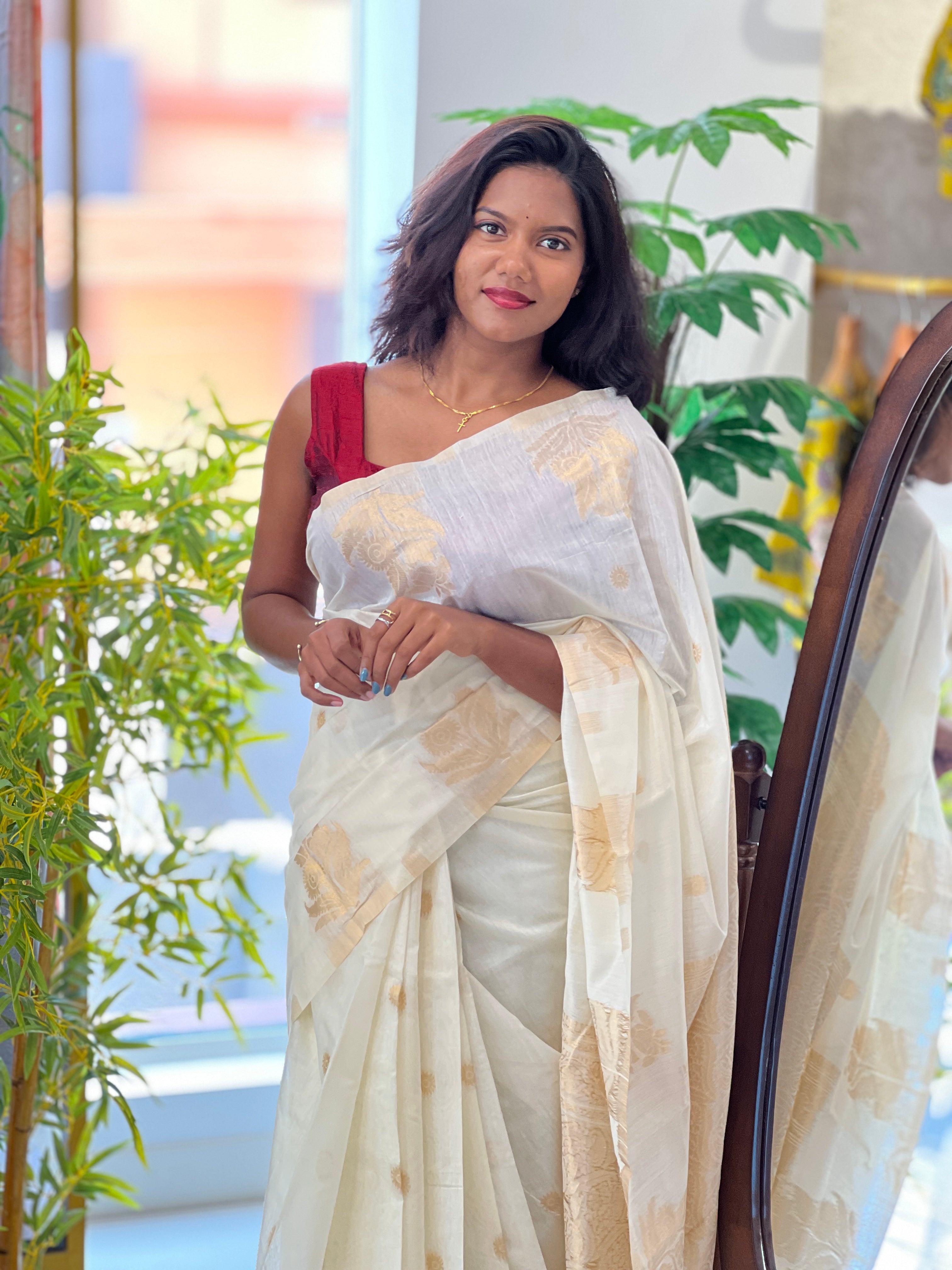 Floral Butta Weaved Kerala Cotton Saree | HT261