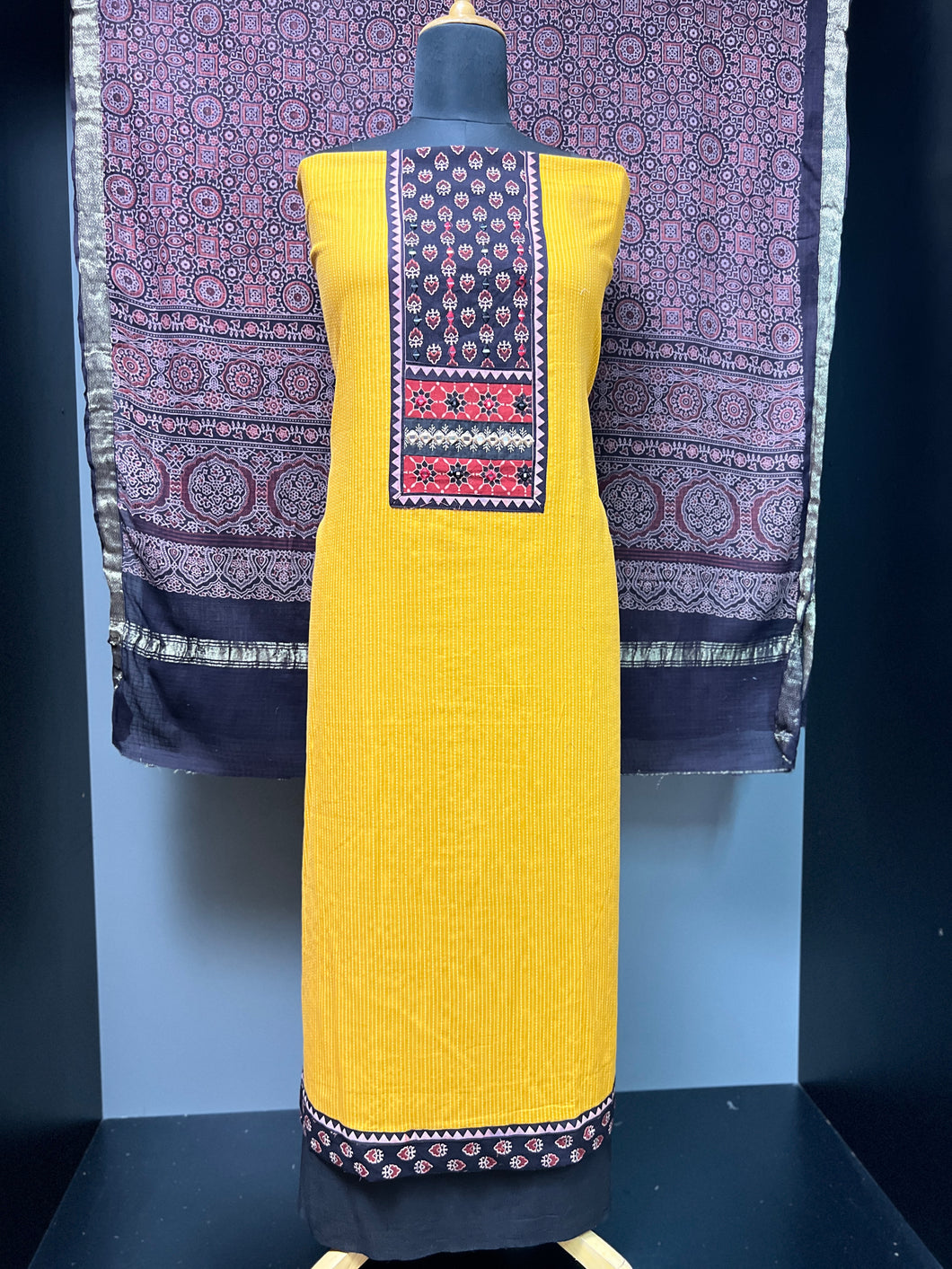 Kantha Weaving Patterned Cotton Salwar Set | DE149