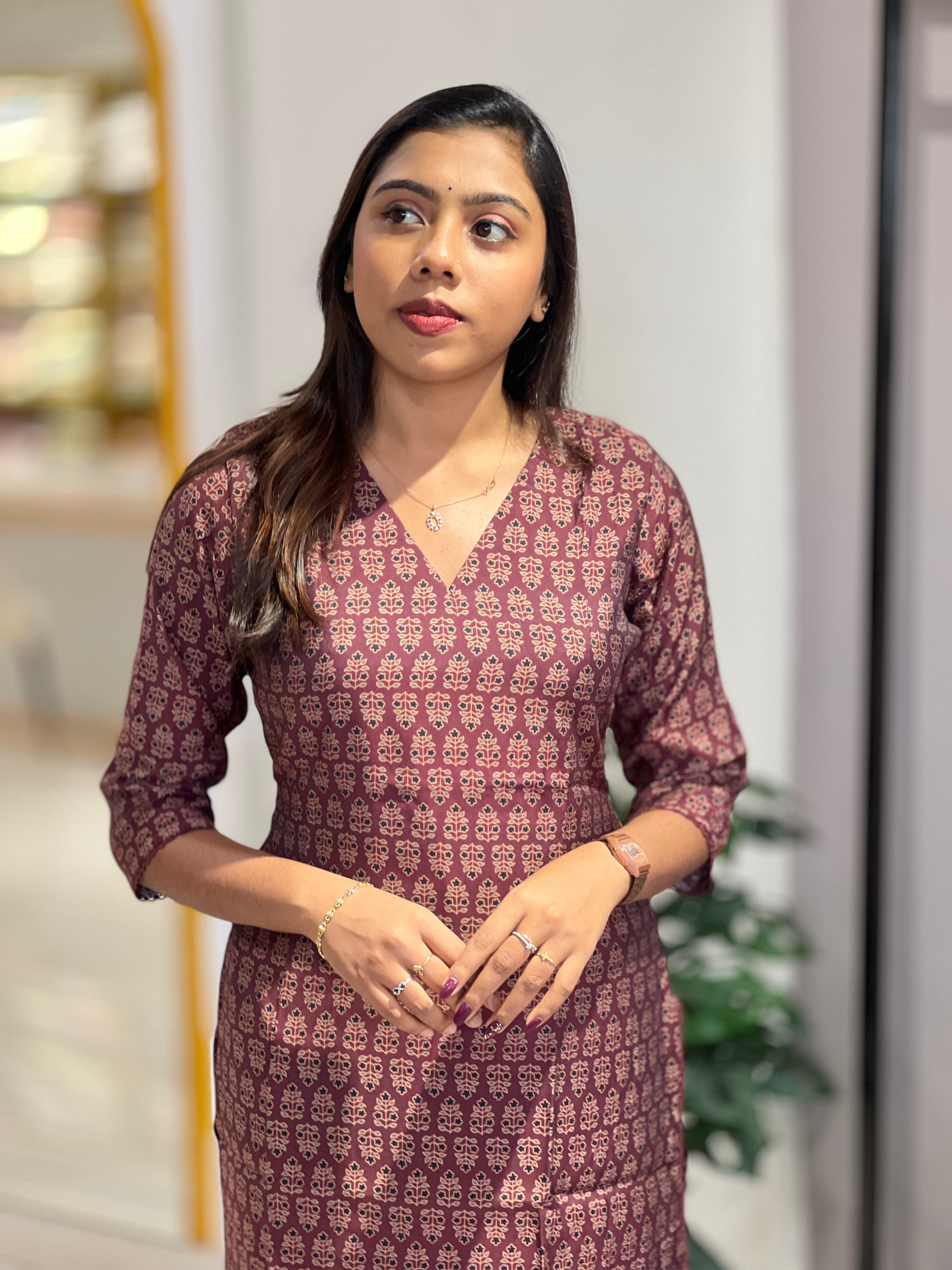 Floral Print Detailed Muslin Kurta | SV295