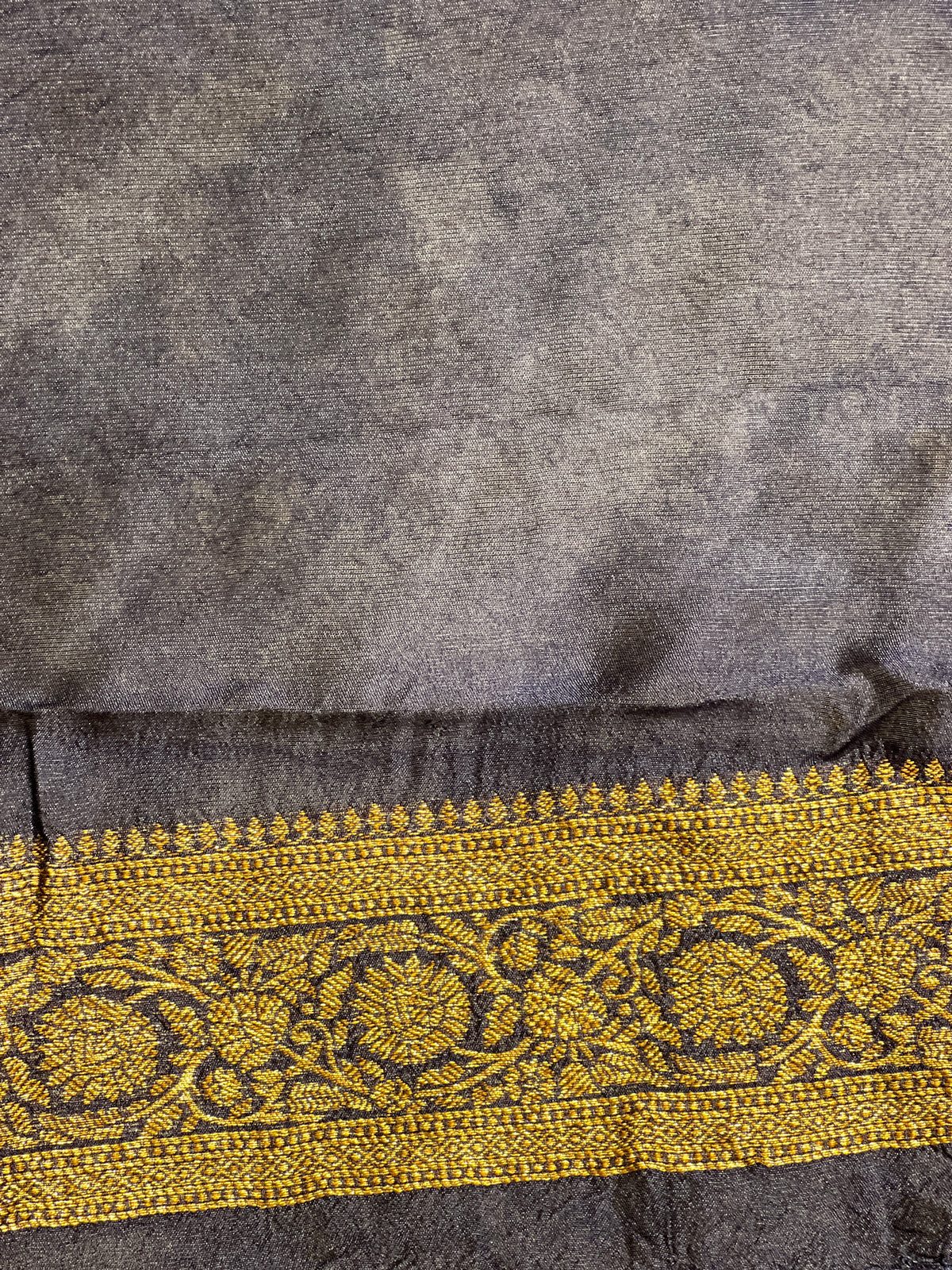 Meenakari Buta Raw Silk Finish Banarasi Saree | YNG1767