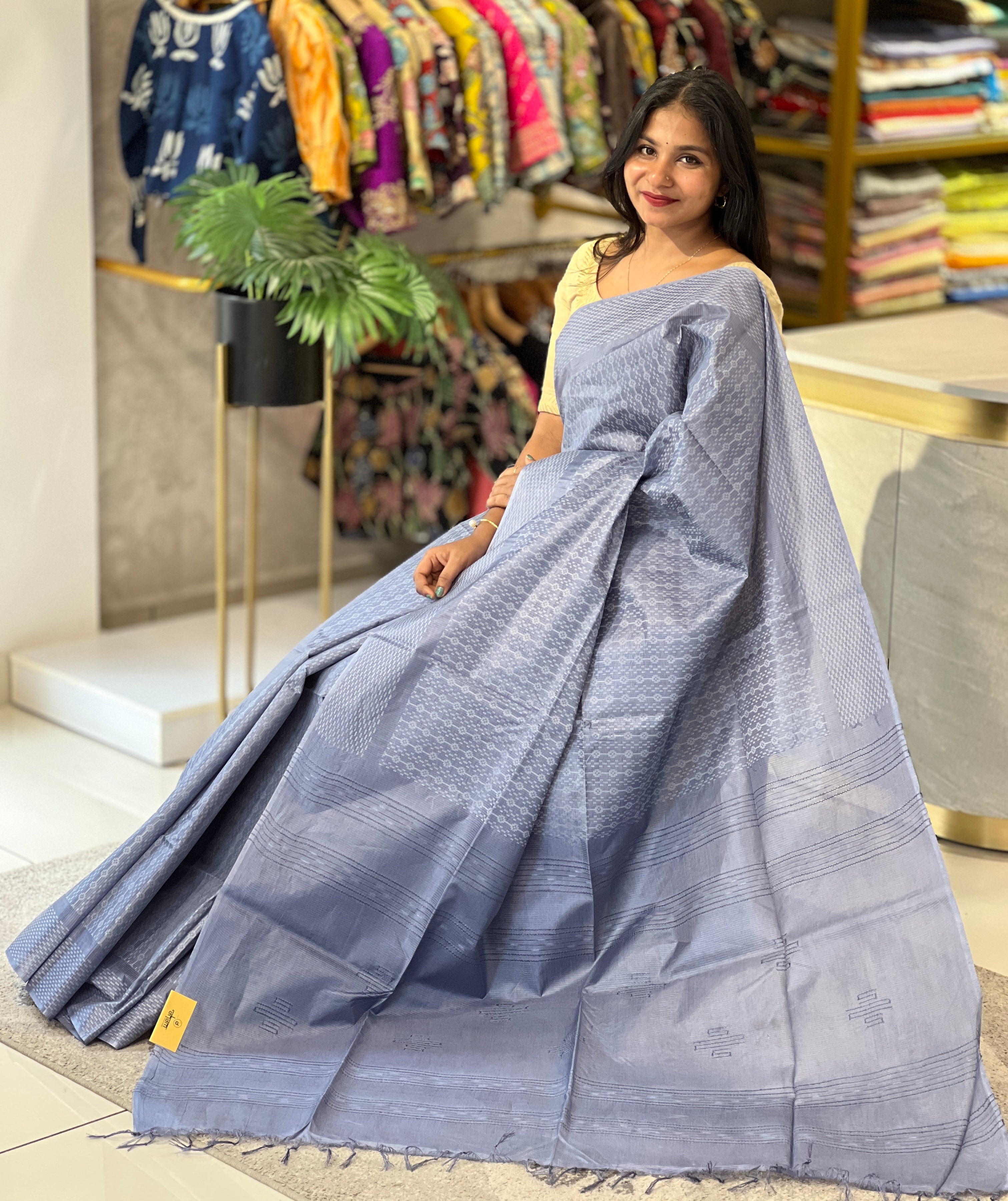 Geometric Weaving Patterned Tussar Finish Saree | PNS103