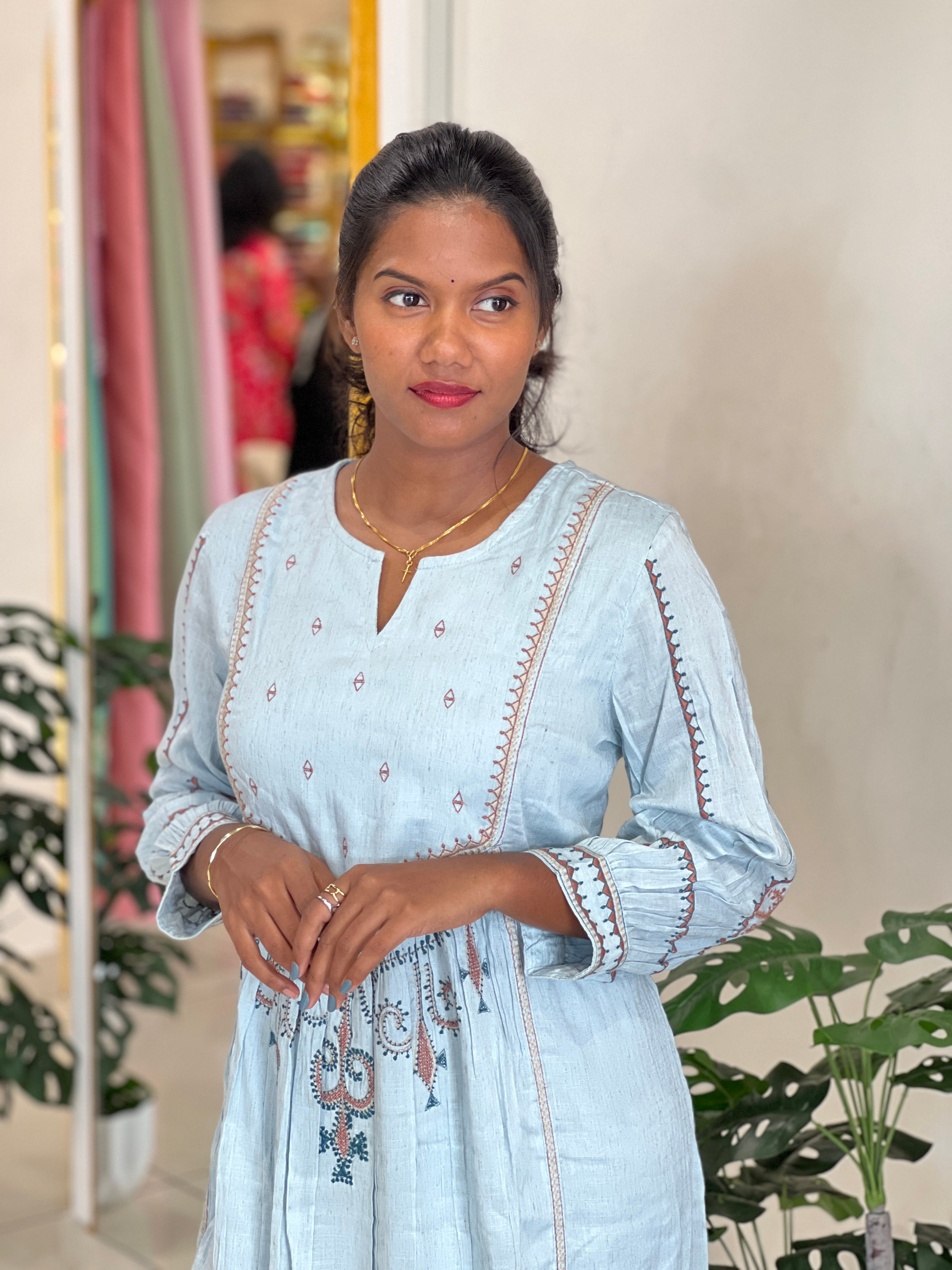 Embroidery Detailed Kora Cotton Kurta | AOR123