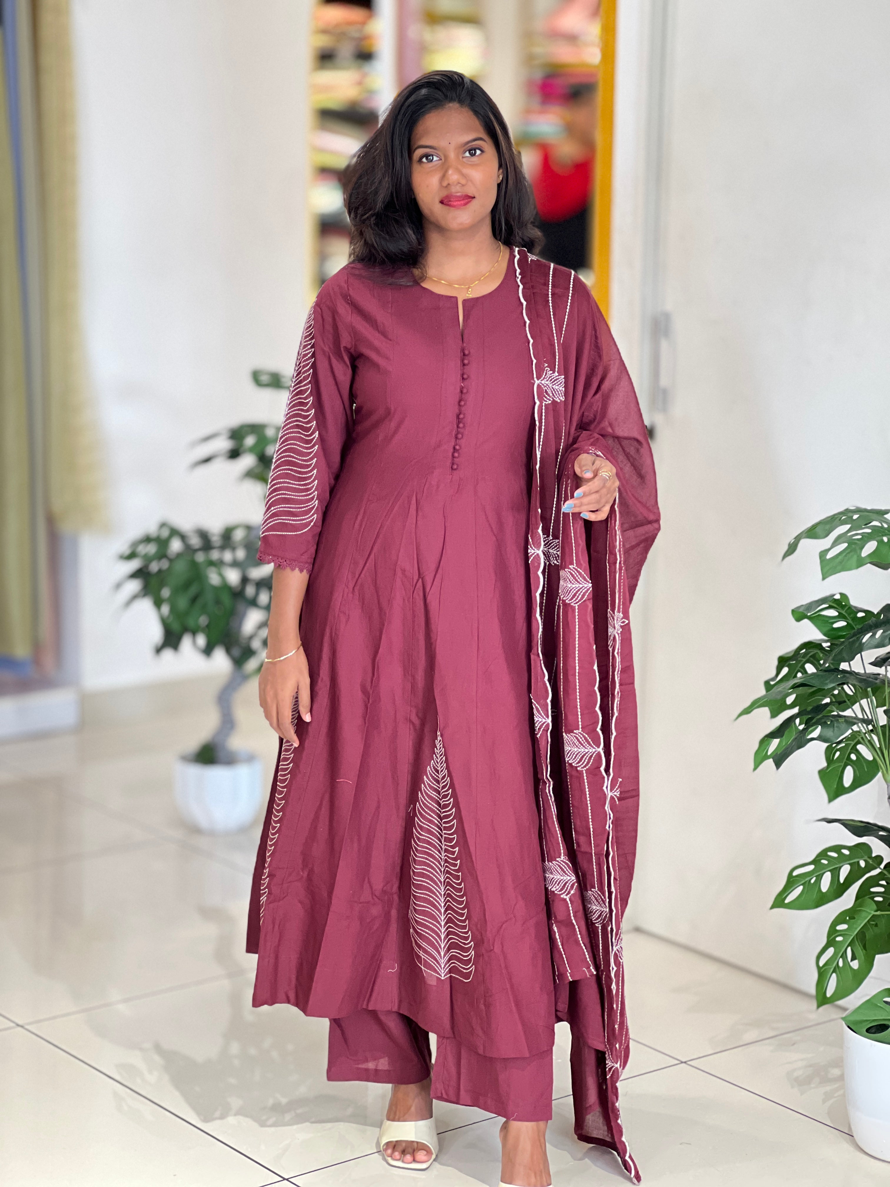 Point Embroidery Detailed Cotton Kurta Set | ARF105