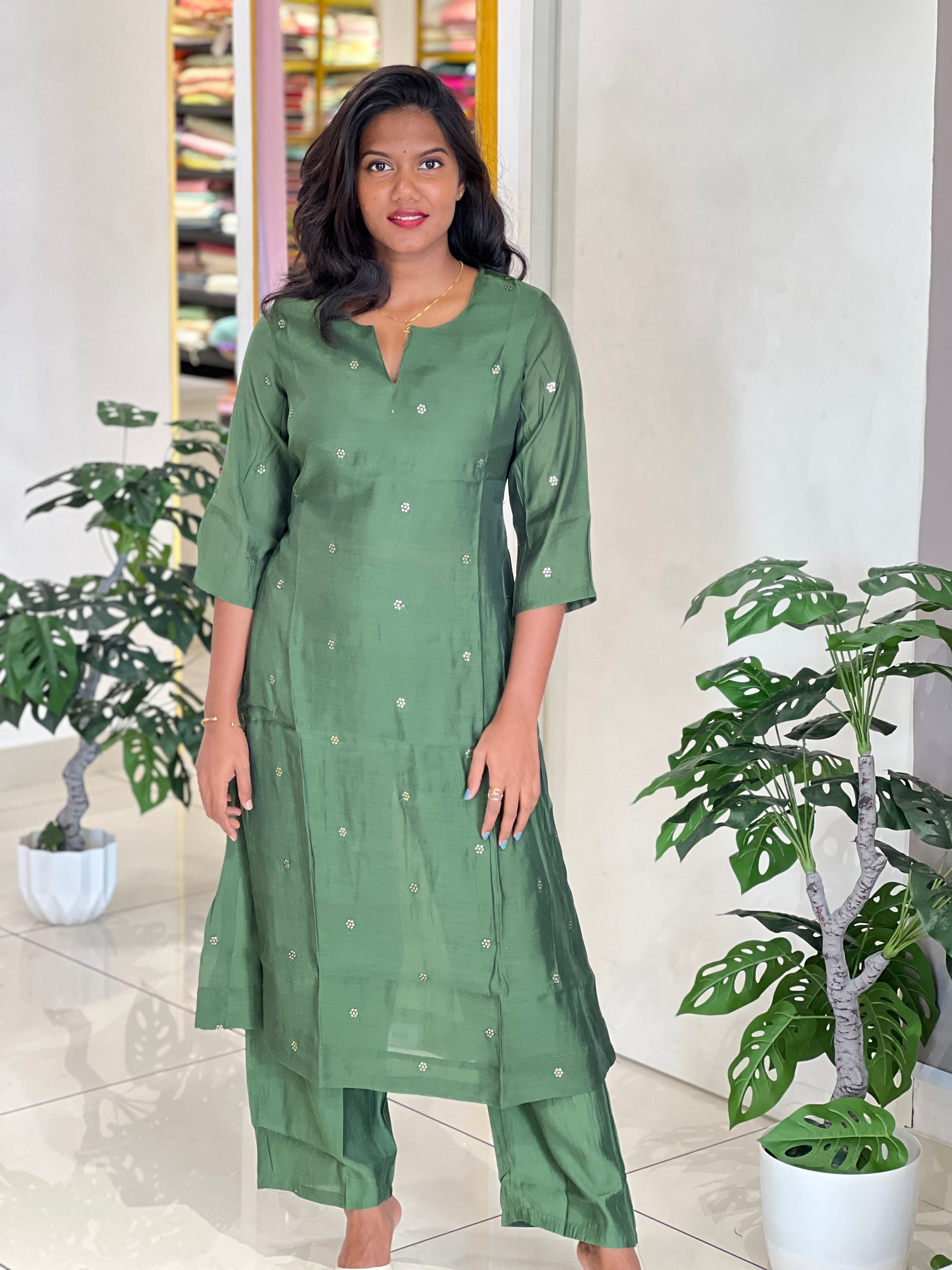 Sequins Embroidery Mul Chanderi Kurta Set |ARF111