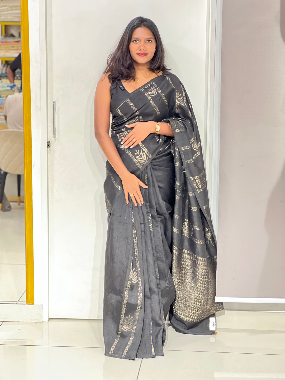 Banarasi Weaved Pattern Tussar Finish Saree | YNG1718