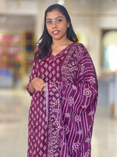 Floral Printed Pattern Rayon Finish Kurta Set | FW256