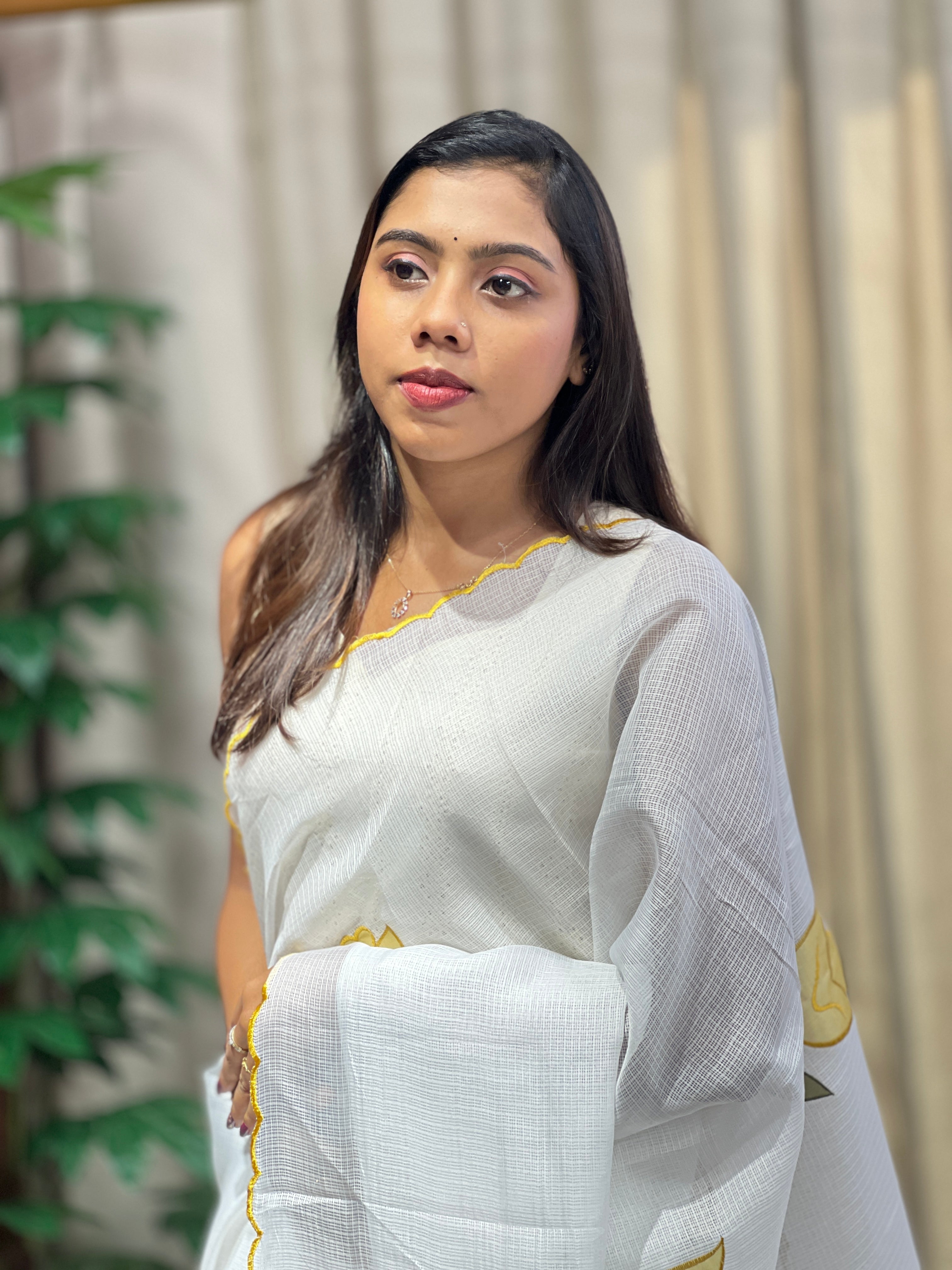 Floral Applique Detailed Silky Kota Saree | HT360